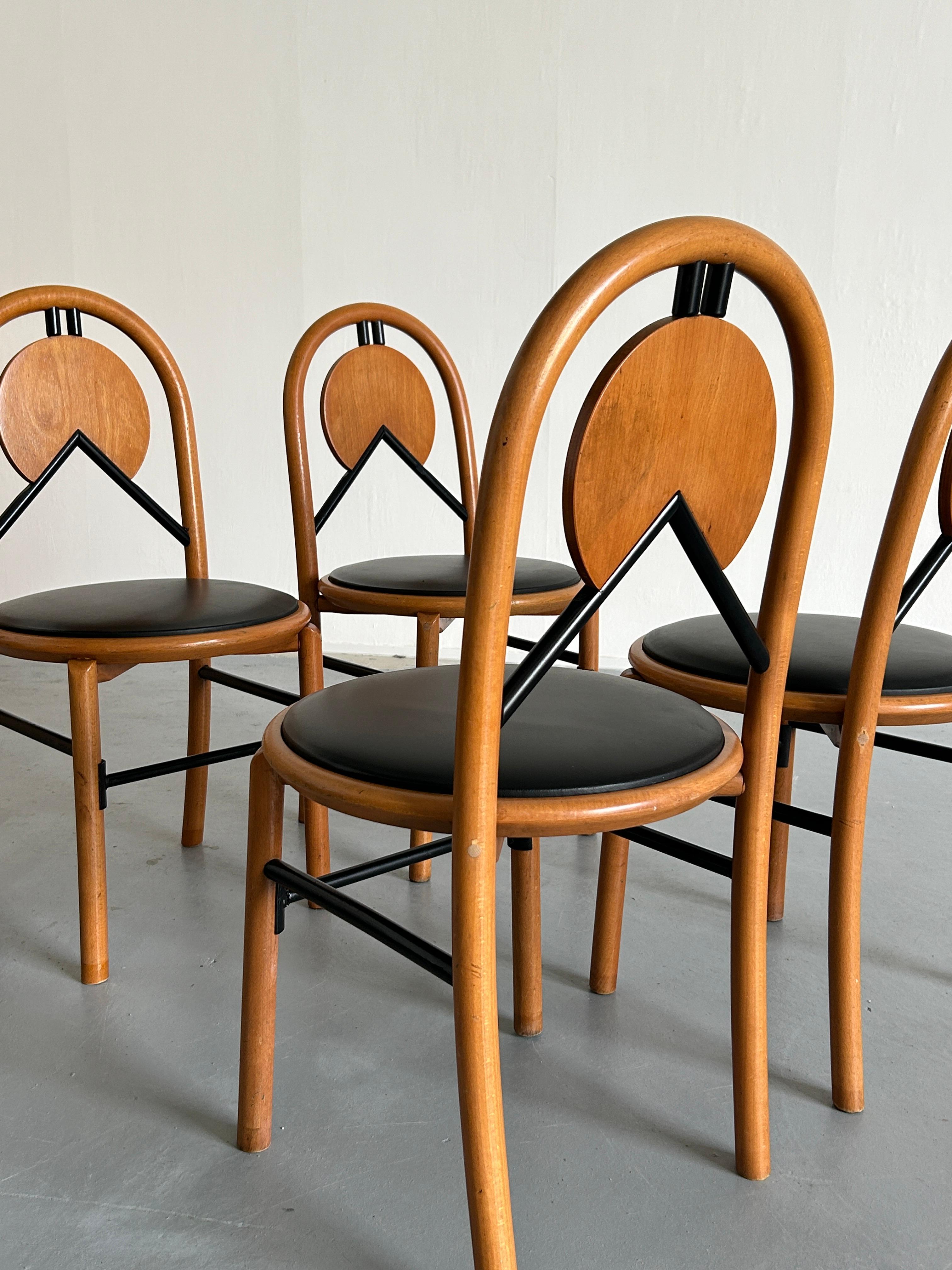 Metal Set of 4 Vintage Italian Postmodern Sculptural Chairs in the Style of Memphis