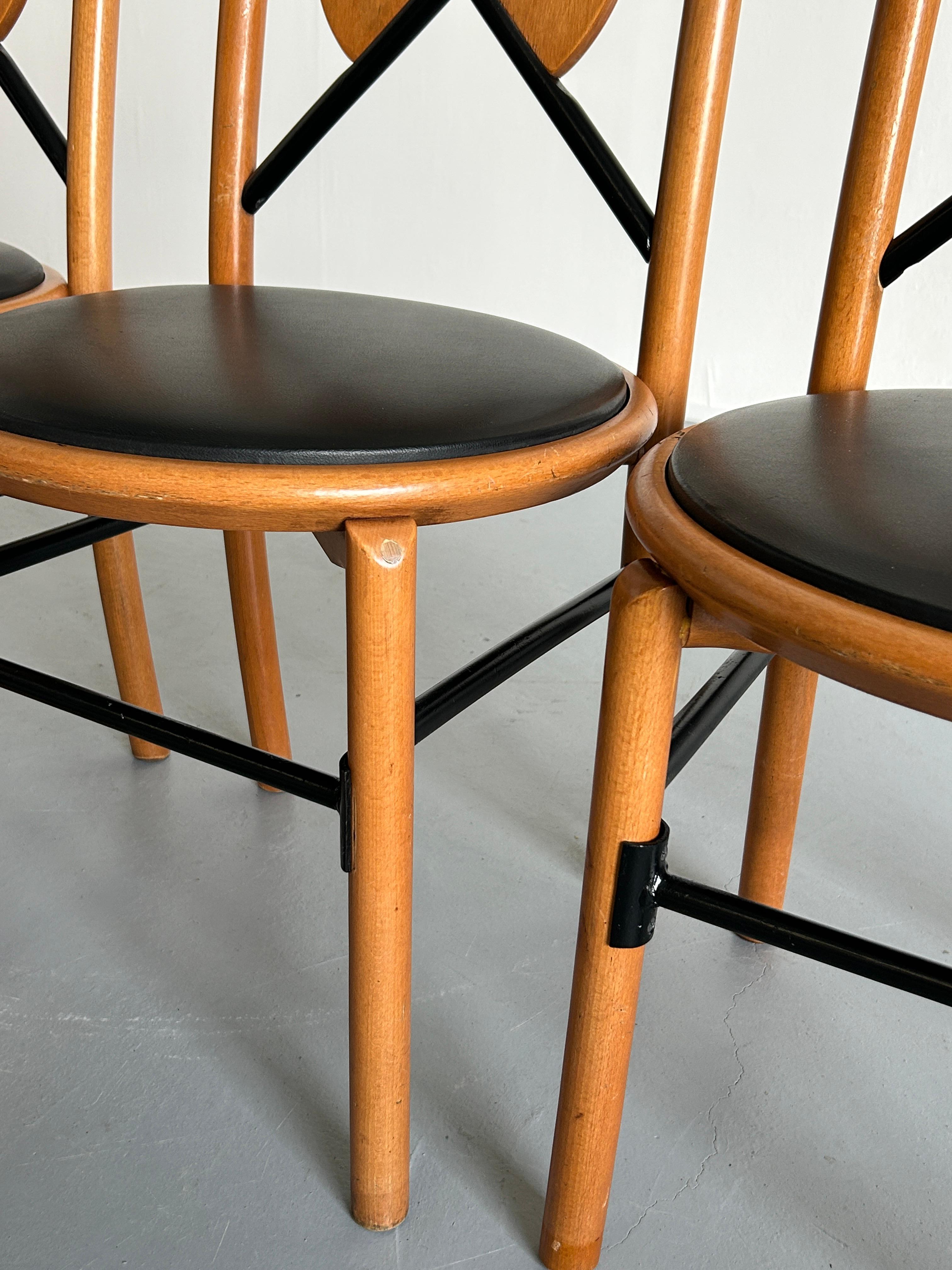 Set of 4 Vintage Italian Postmodern Sculptural Chairs in the Style of Memphis 2