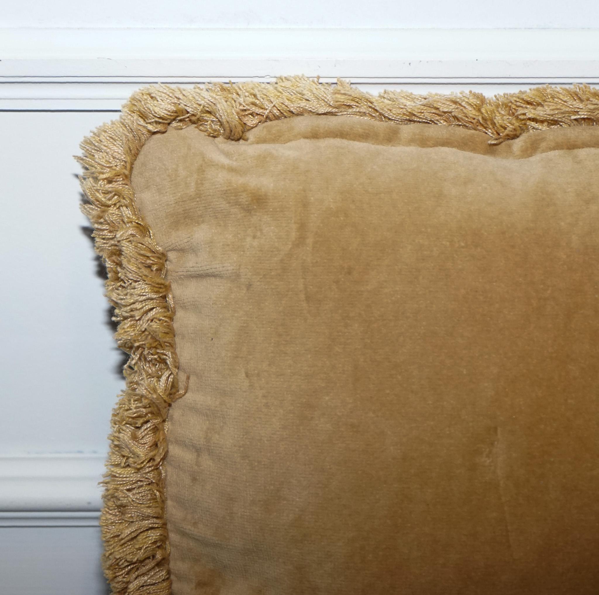 SET OF 4 VINTAGE JONELLE SCATTER CUSHIONS DUCK FEATHER FILLED VERY DECORATiVE For Sale 4