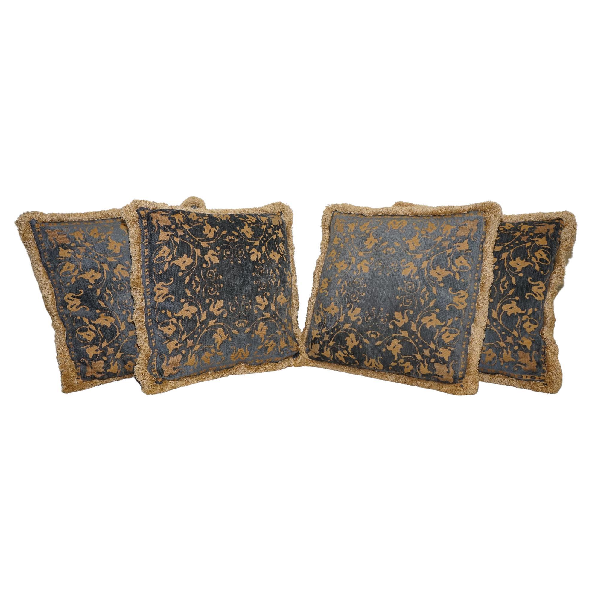 SET OF 4 VINTAGE JONELLE SCATTER CUSHIONS DUCK FEATHER FILLED VERY DECORATiVE For Sale