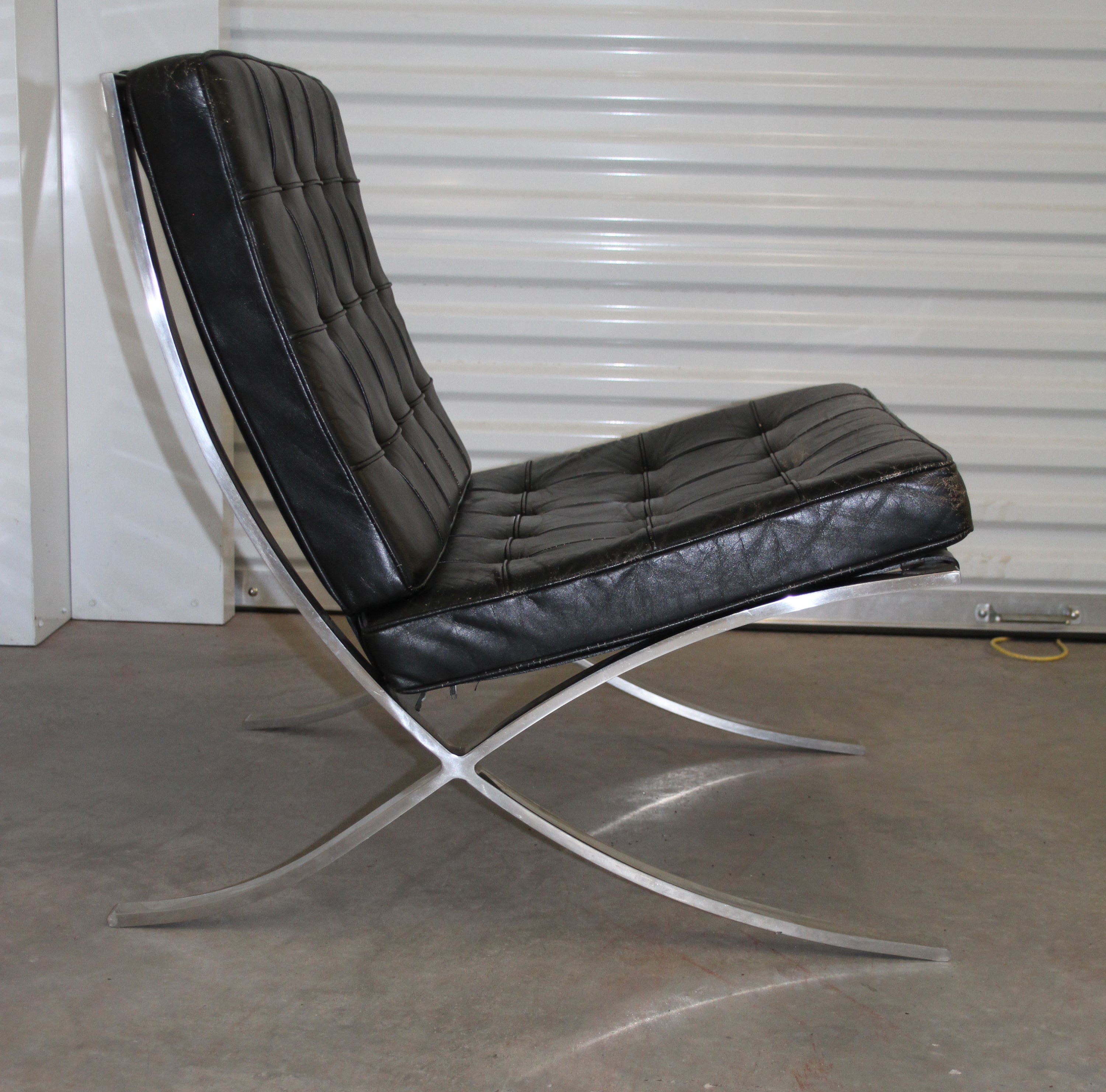 Set of 4 Vintage Knoll Mies Van Der Rhoe Barcelona Chairs For Sale