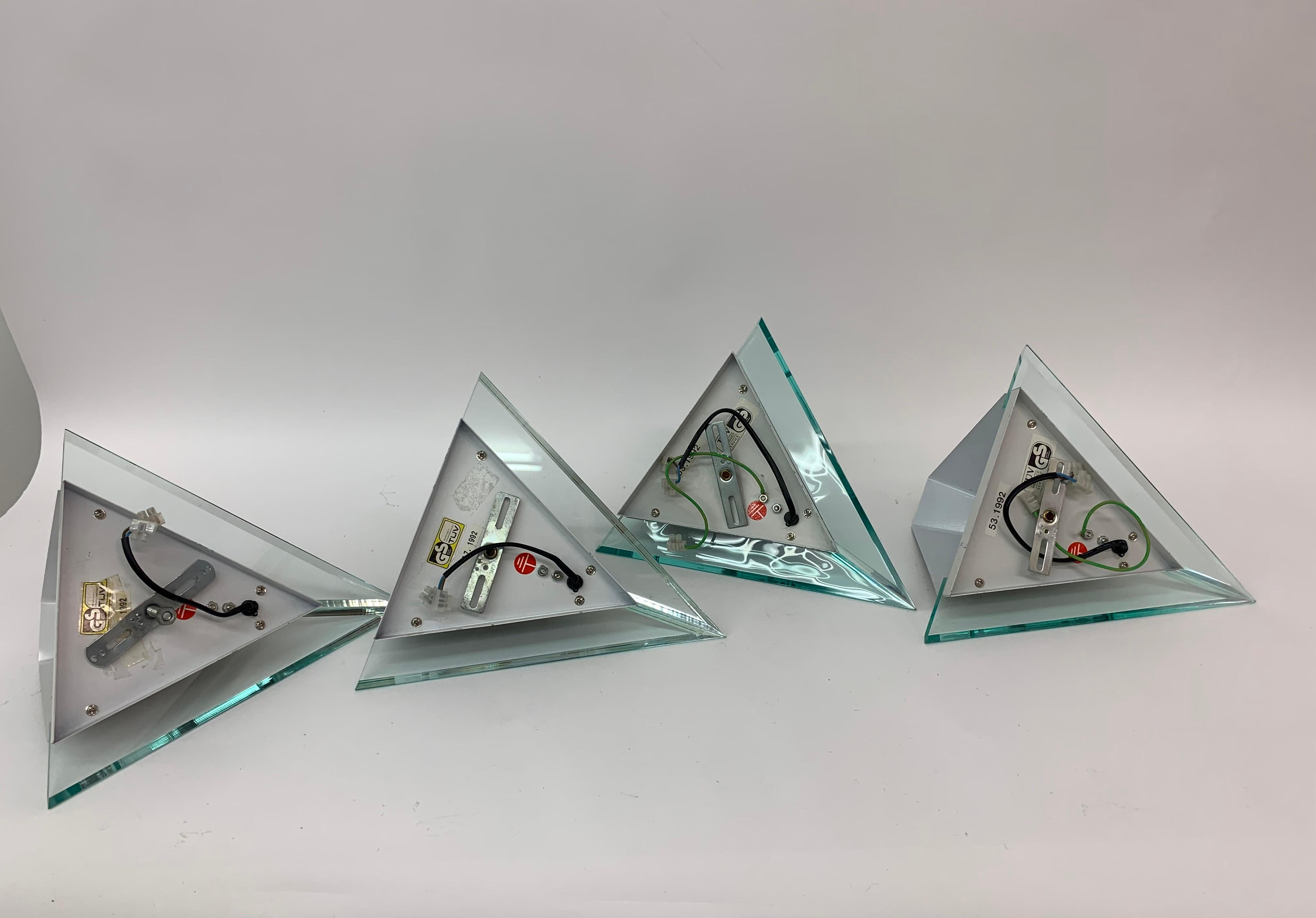 Set of 4 vintage lucite metal wall lamps, 1980’s For Sale 7