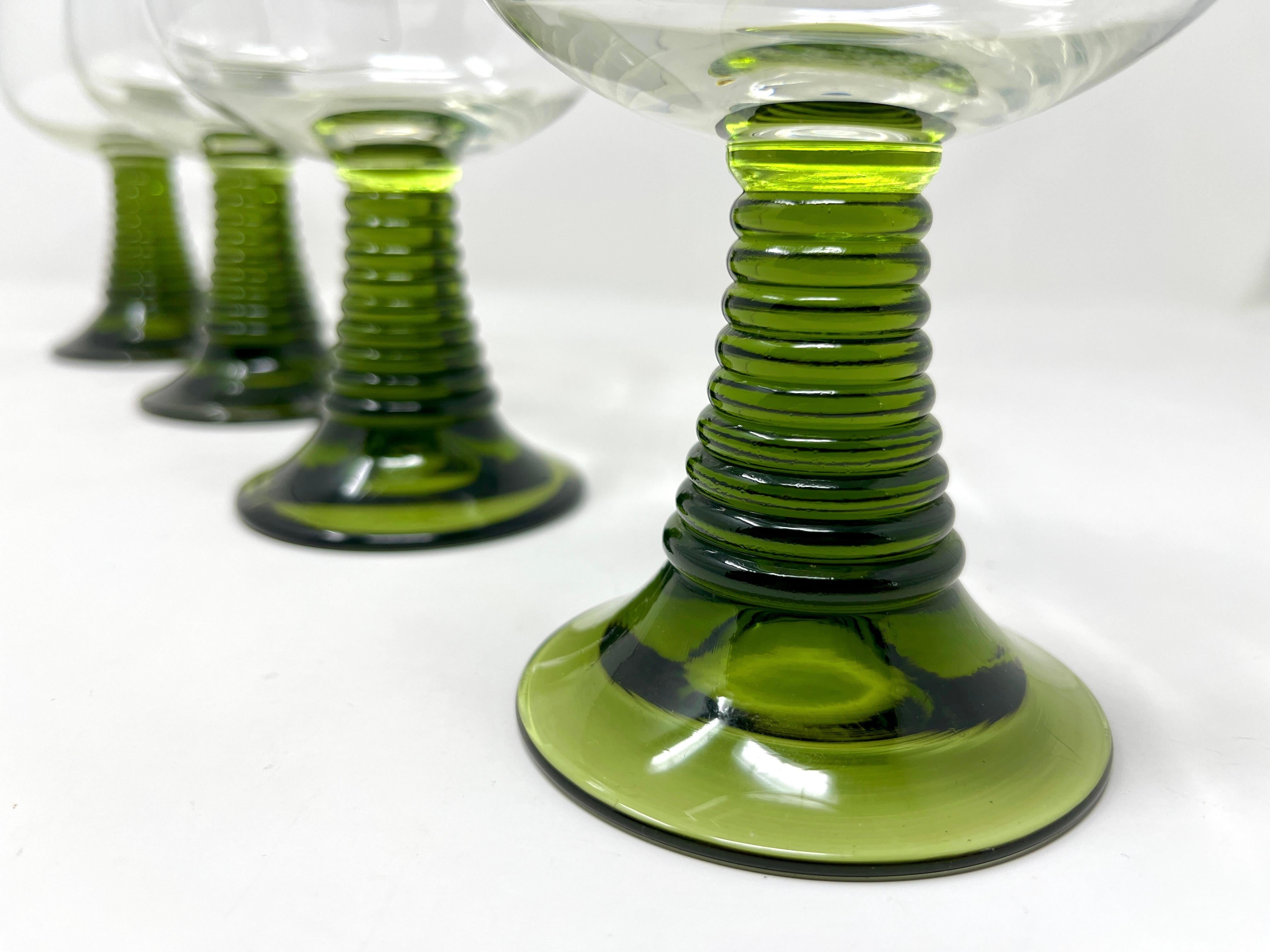 Cristallo Set of 4 Vintage Luminarc France Green Beehive Stem Wine Roemer Glasses in vendita