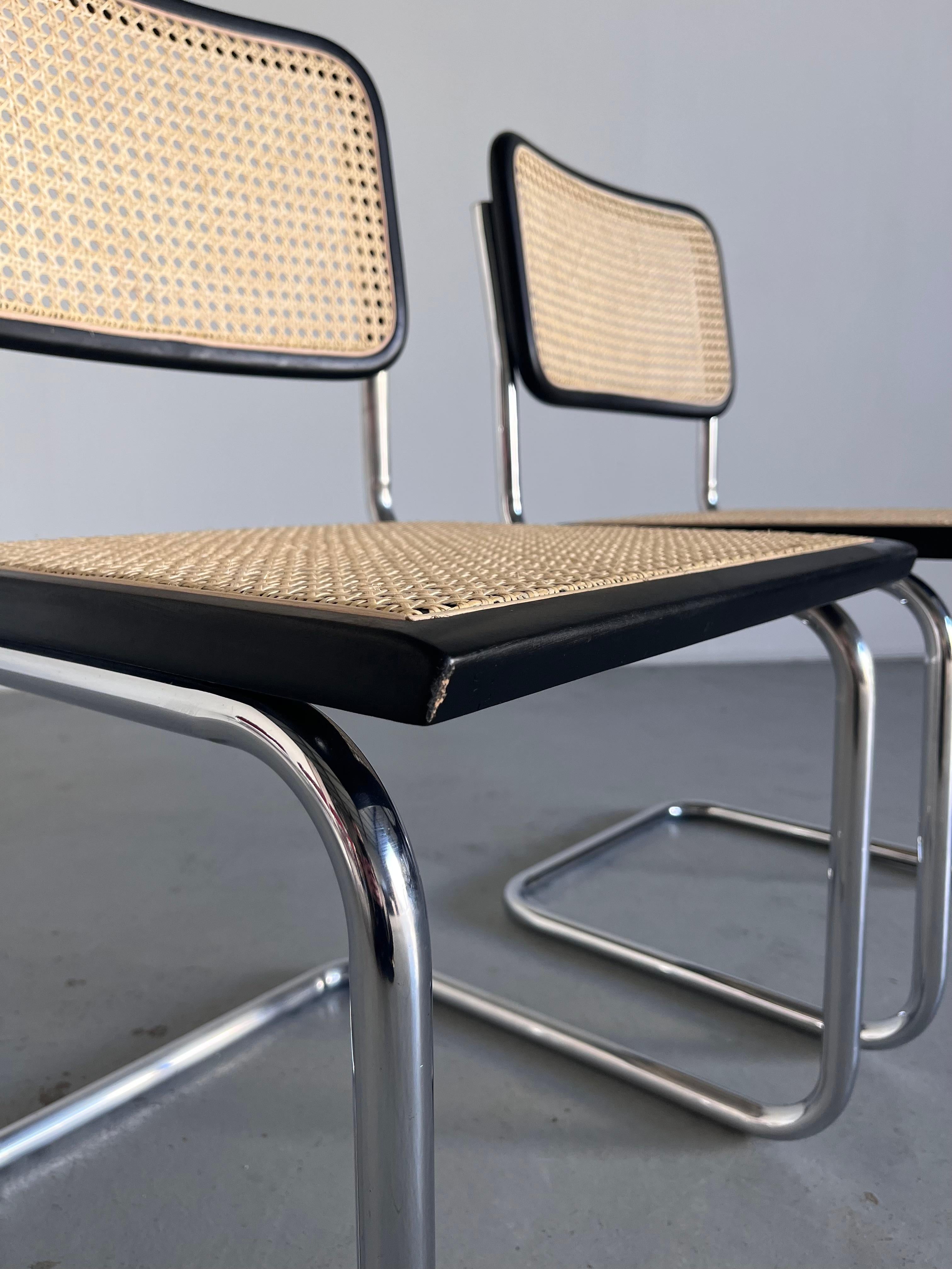 Ensemble de 4 chaises cantilever vintage Marcel Breuer Cesca Design du milieu du siècle dernier, B32 1