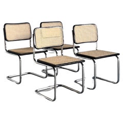 Ensemble de 4 chaises cantilever vintage Marcel Breuer Cesca Design du milieu du siècle dernier, B32