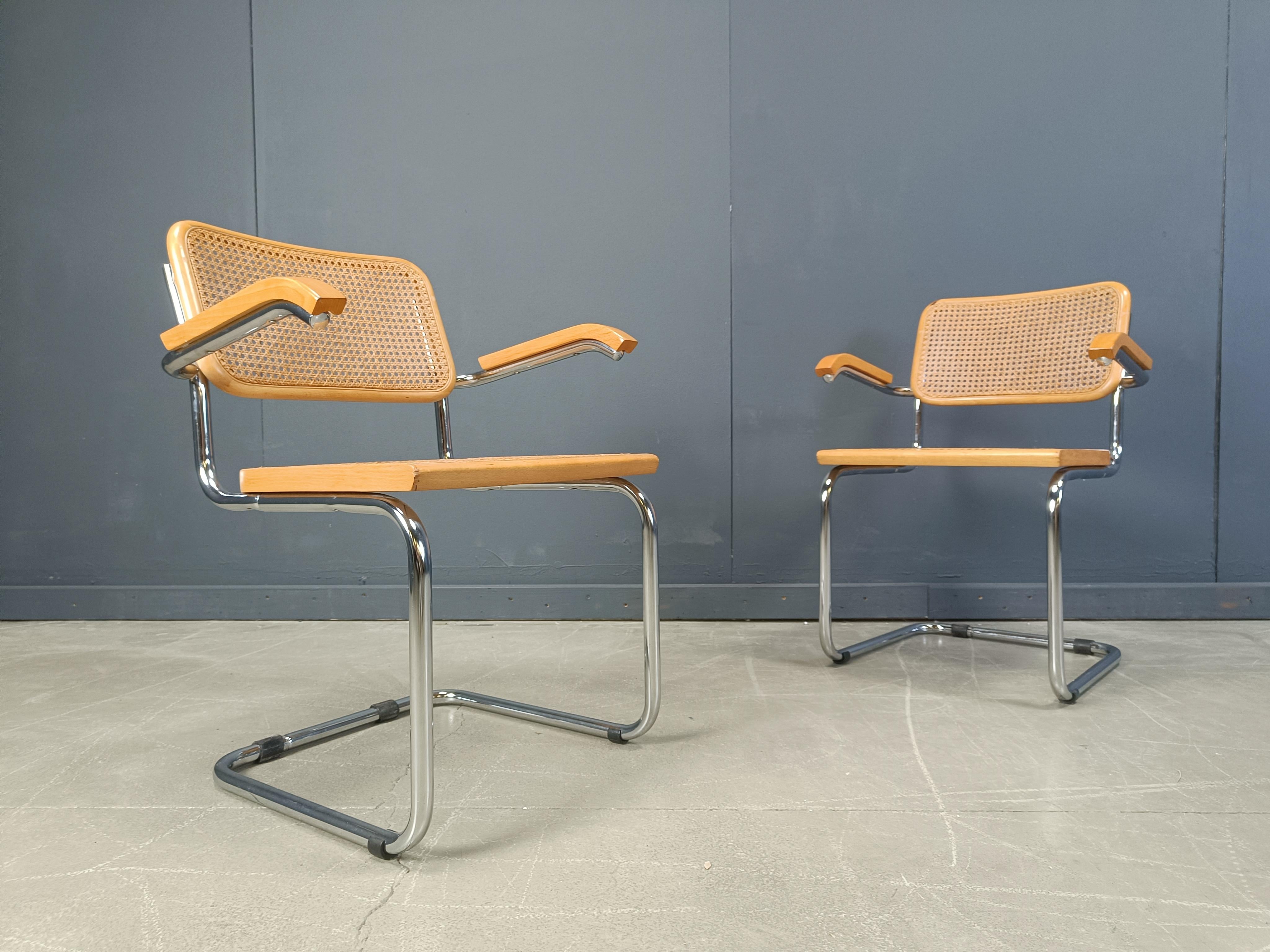 Satz von 4 Sesseln im Stil von Marcel Breuer, hergestellt in Italien, 1970er Jahre im Zustand „Gut“ im Angebot in Leuven, Vlaams Gewest