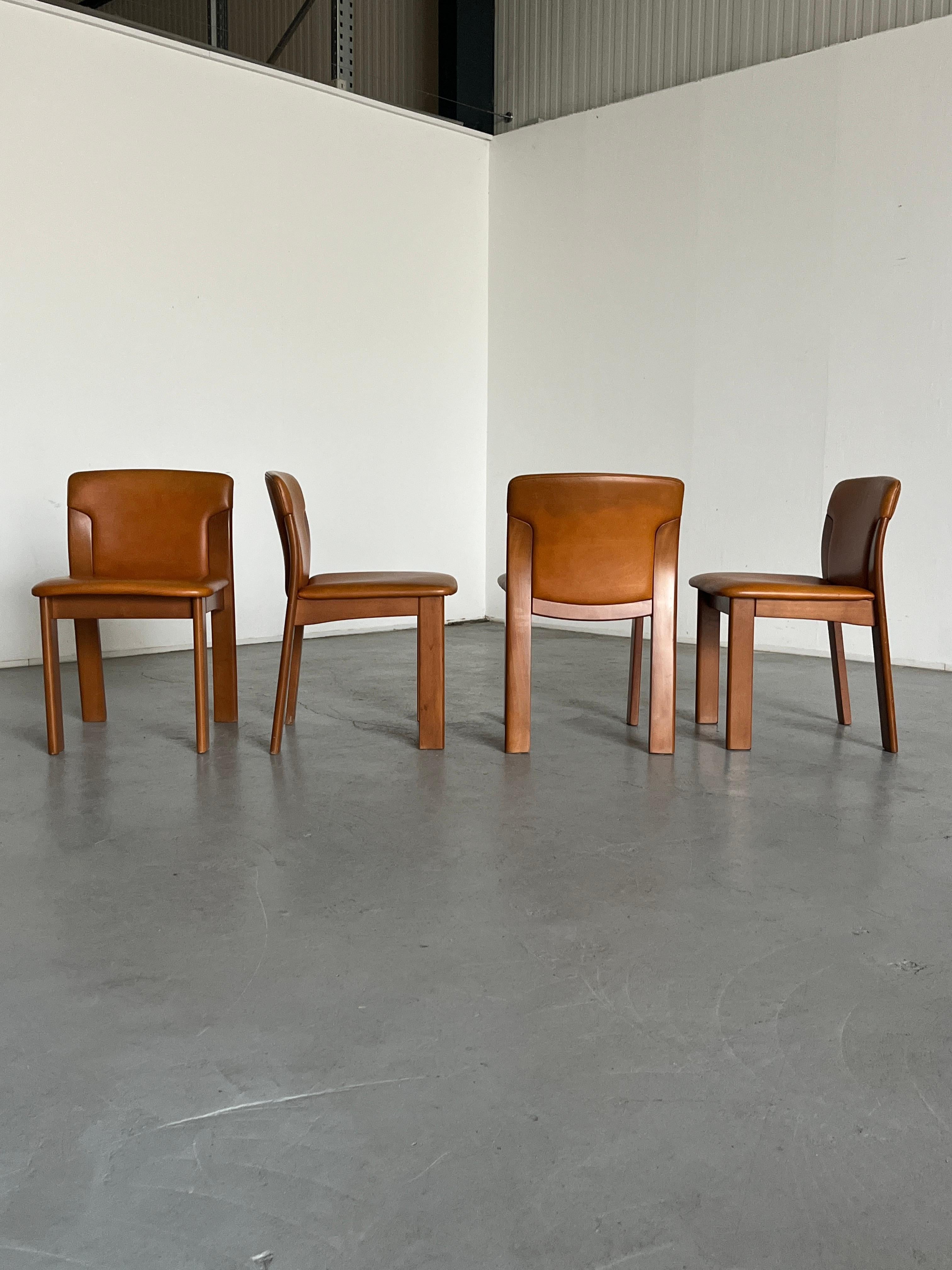Late 20th Century Set of 4 Vintage Mid-Century Dining Chairs, Cognac Leather and Wood, 70s Italy