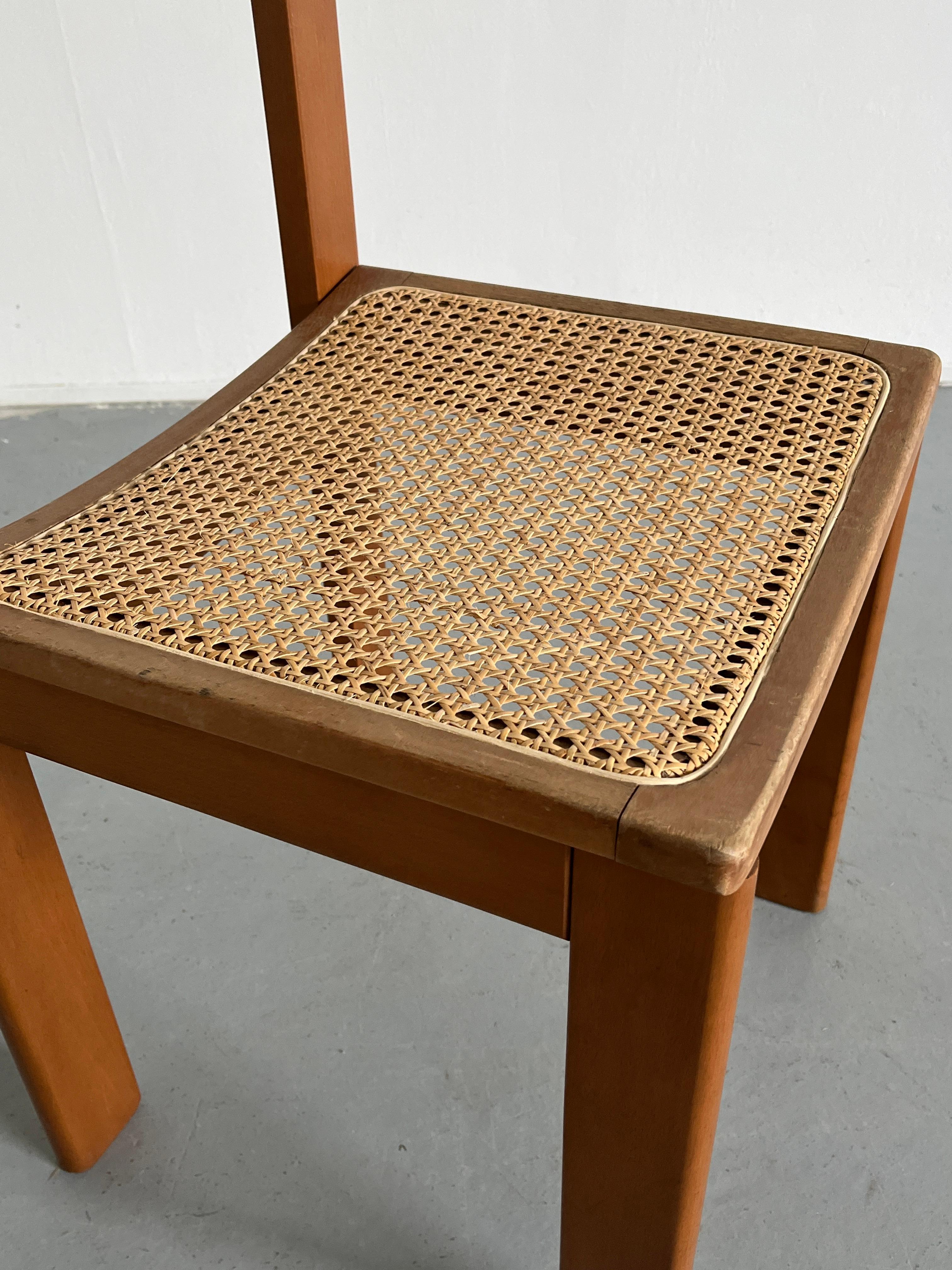 Ensemble de 4 chaises de salle à manger constructivistes vintage en bois, années 1960 en vente 7