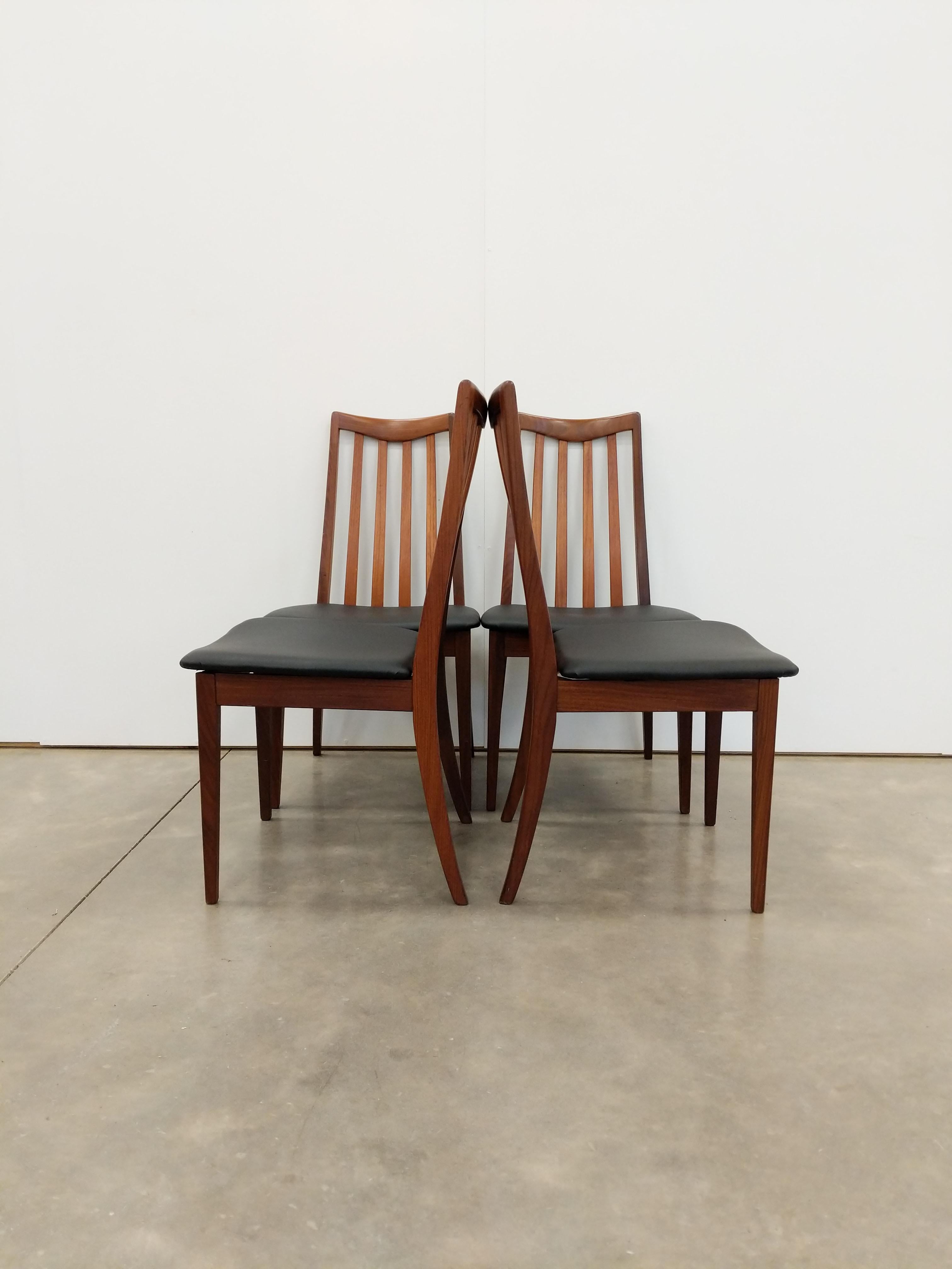 Set of 4 Vintage Mid Century Modern Dining Chairs by G Plan (Britisch) im Angebot