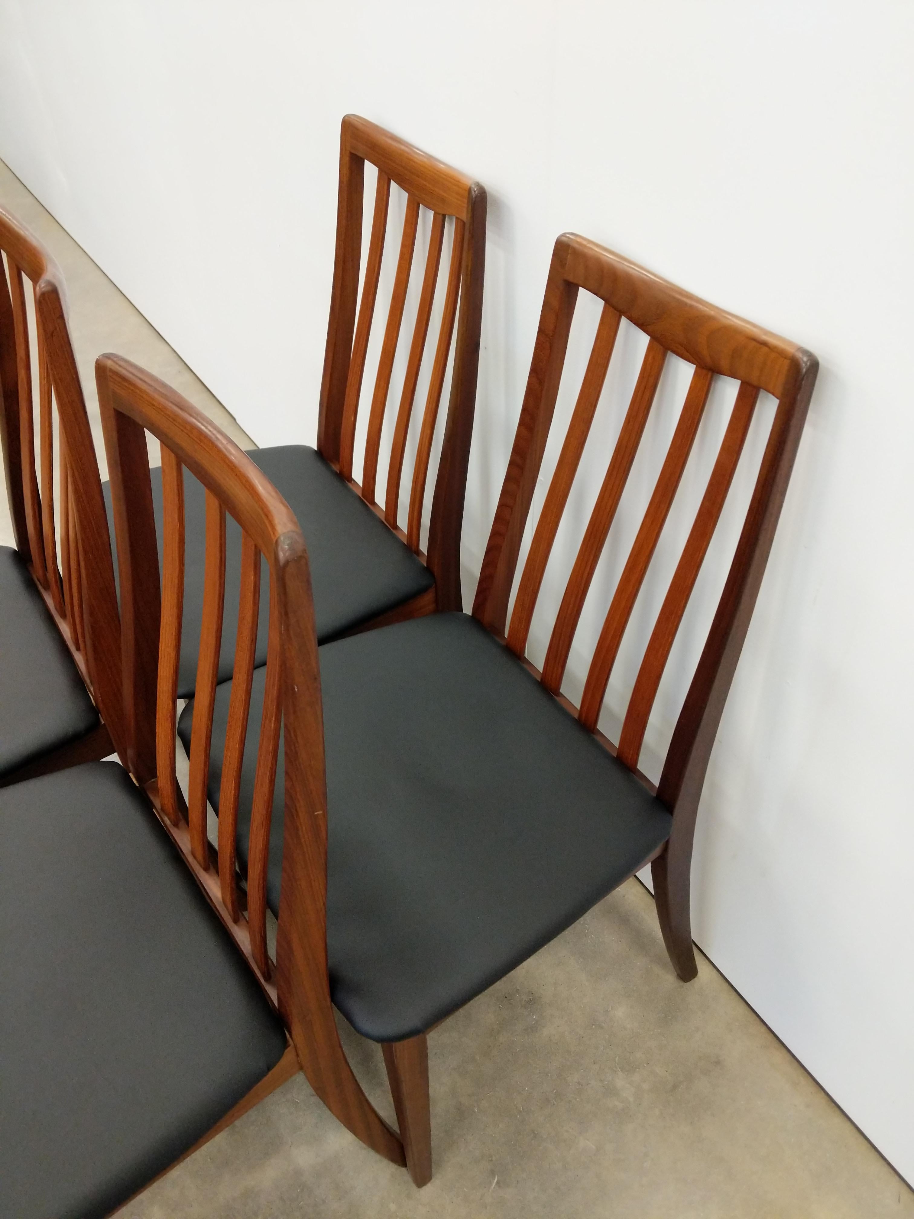 Set of 4 Vintage Mid Century Modern Dining Chairs by G Plan (Holz) im Angebot