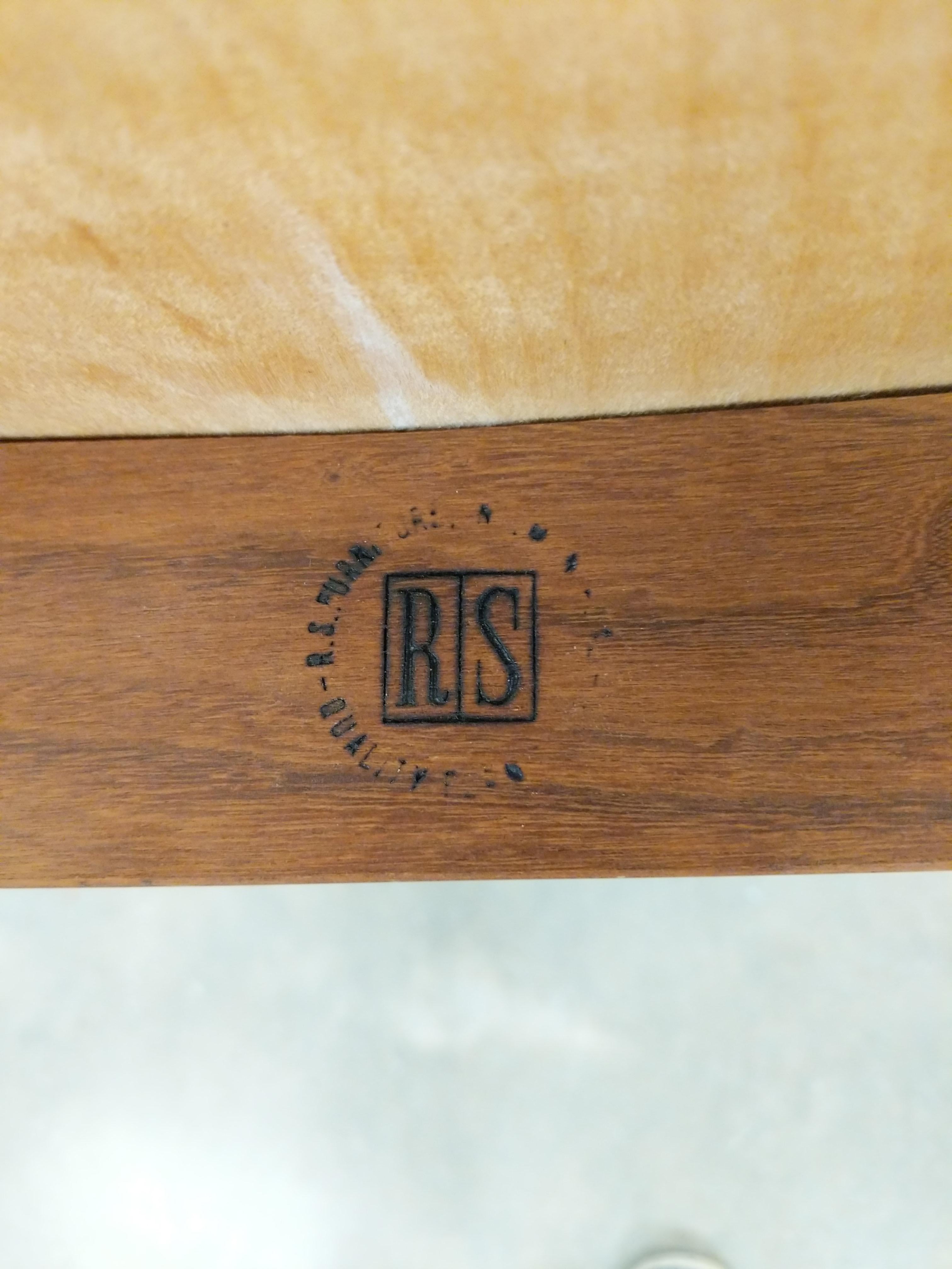 Ensemble de 4 chaises de salle à manger modernes du milieu du siècle dernier par RS Associates 2