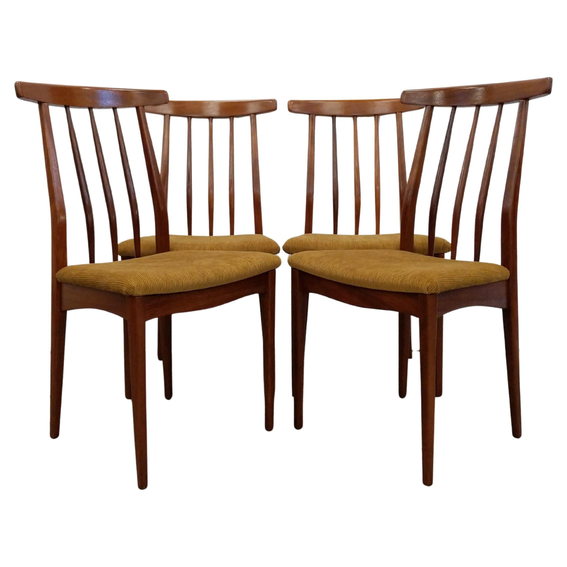 Set of 4 Vintage Mid Century Modern Dining Chairs by Younger im Angebot
