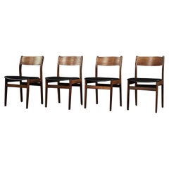 Set di 4 sedie da pranzo scandinave vintage in teak e vinile della metà del secolo scorso