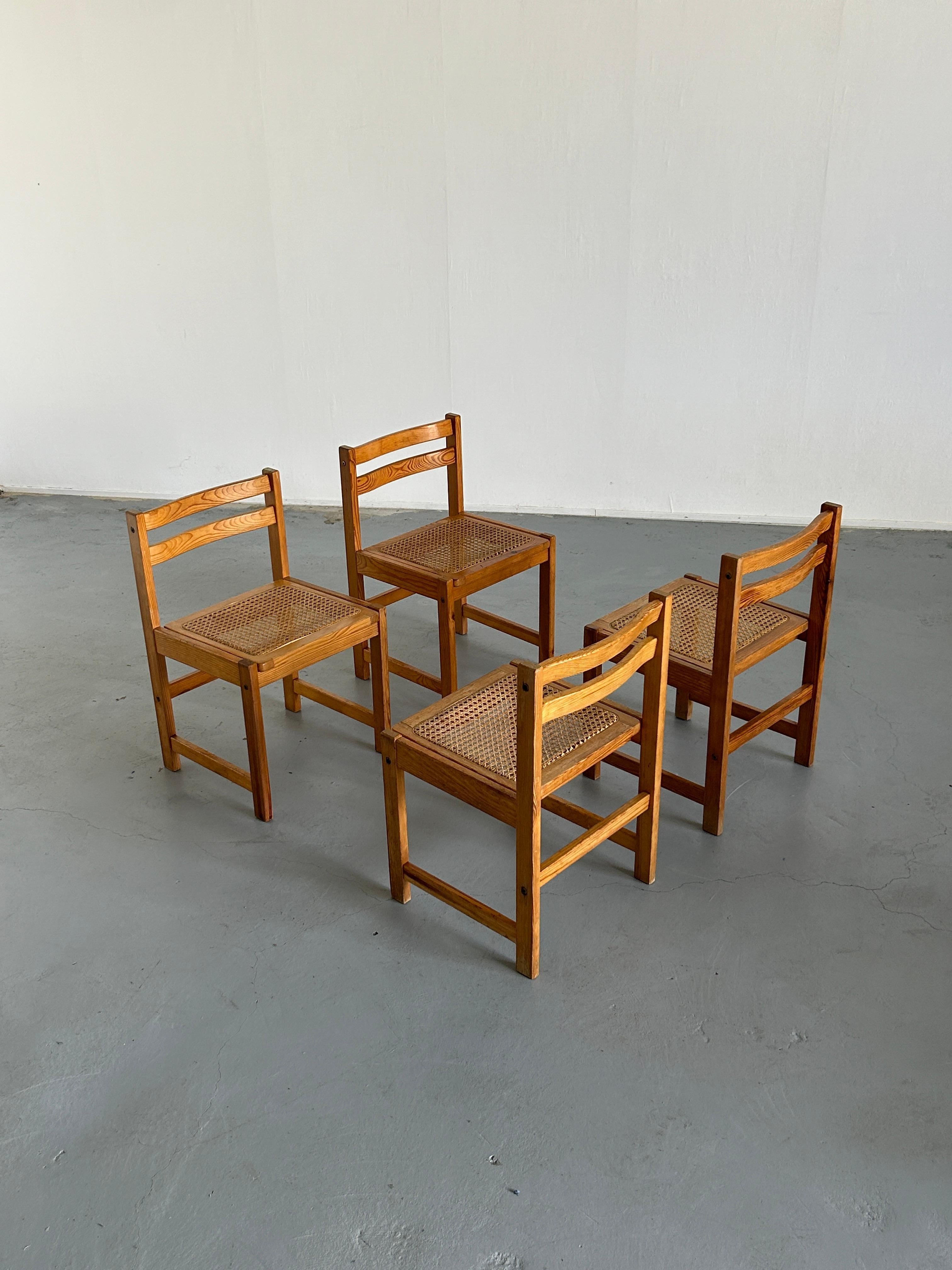 European Set of 4 Vintage Mid-Century Modern Wooden Dining Chairs in Beech and Cane, 60s