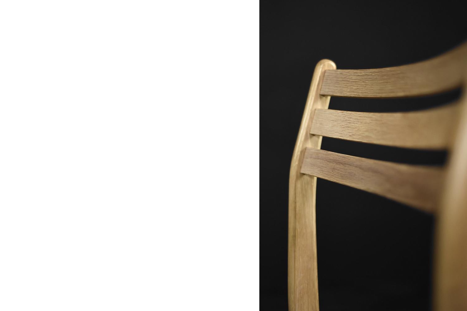 Set of 4 Vintage Midcentury Scandinavian Modern Oak Wood & Vinyl Dining Chairs For Sale 2