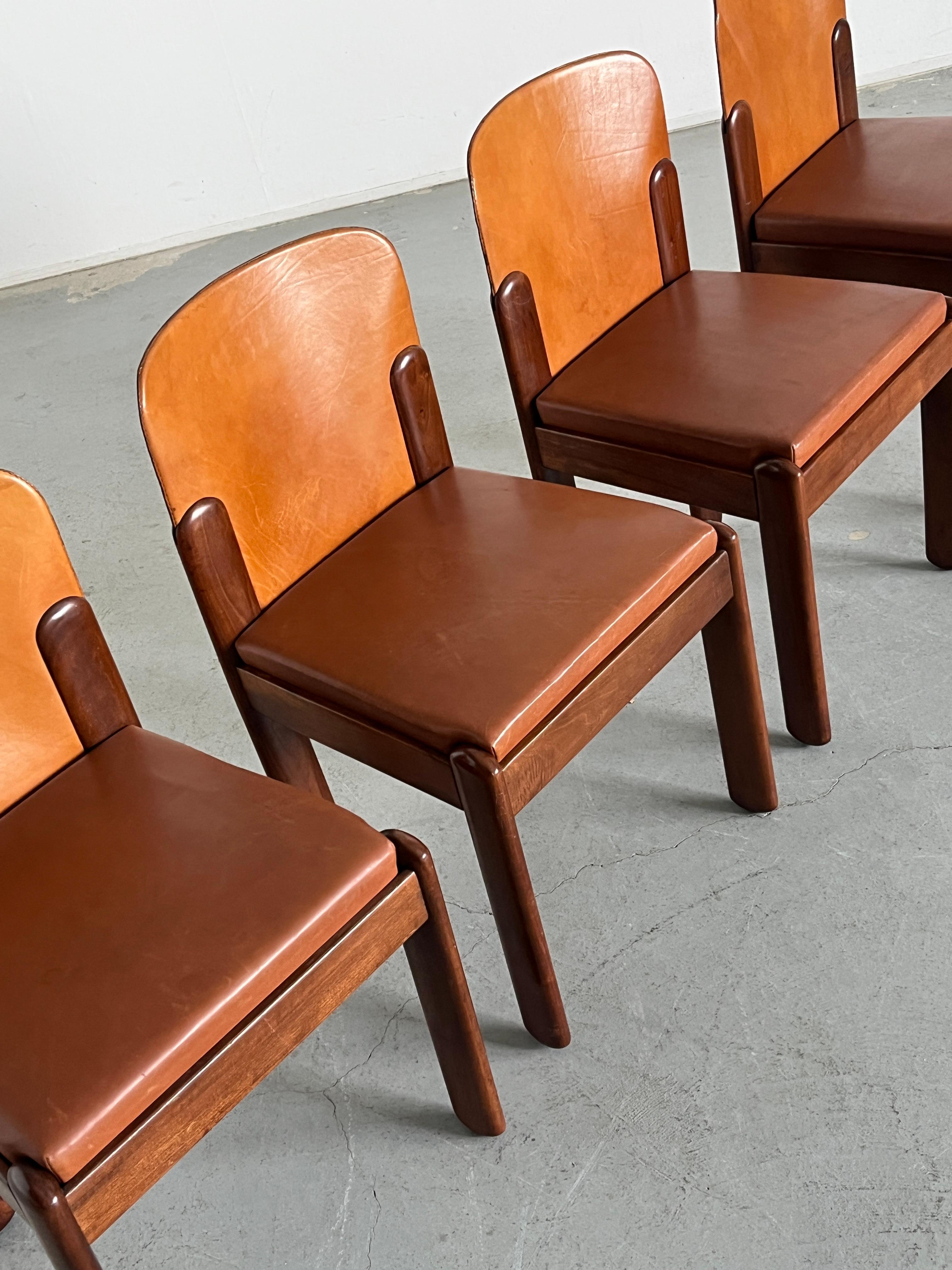 Ensemble de 4 chaises de salle à manger Vintage 'Model Noppola' par Silvio Coppola pour Bernini, 1960s en vente 1