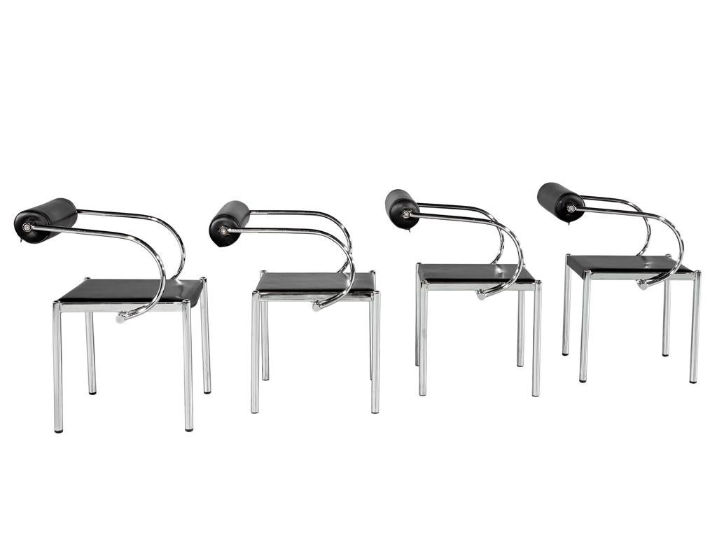 Ensemble de 4 chaises en métal tubulaire en cuir noir vintage et moderne en vente 1