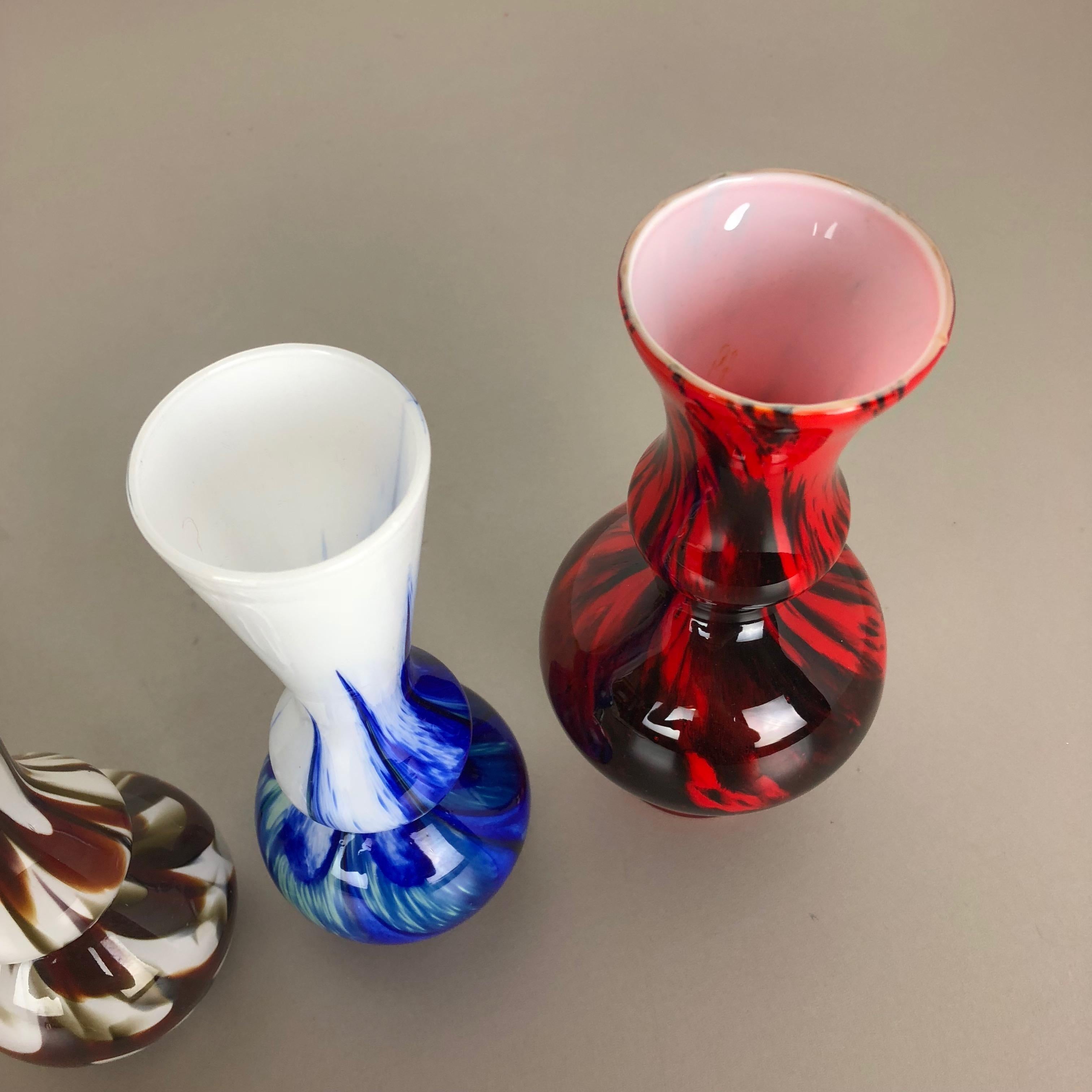 Set of 4 Vintage multicolor Pop Art Opaline Florence Vase Design, Italy, 1970s For Sale 3