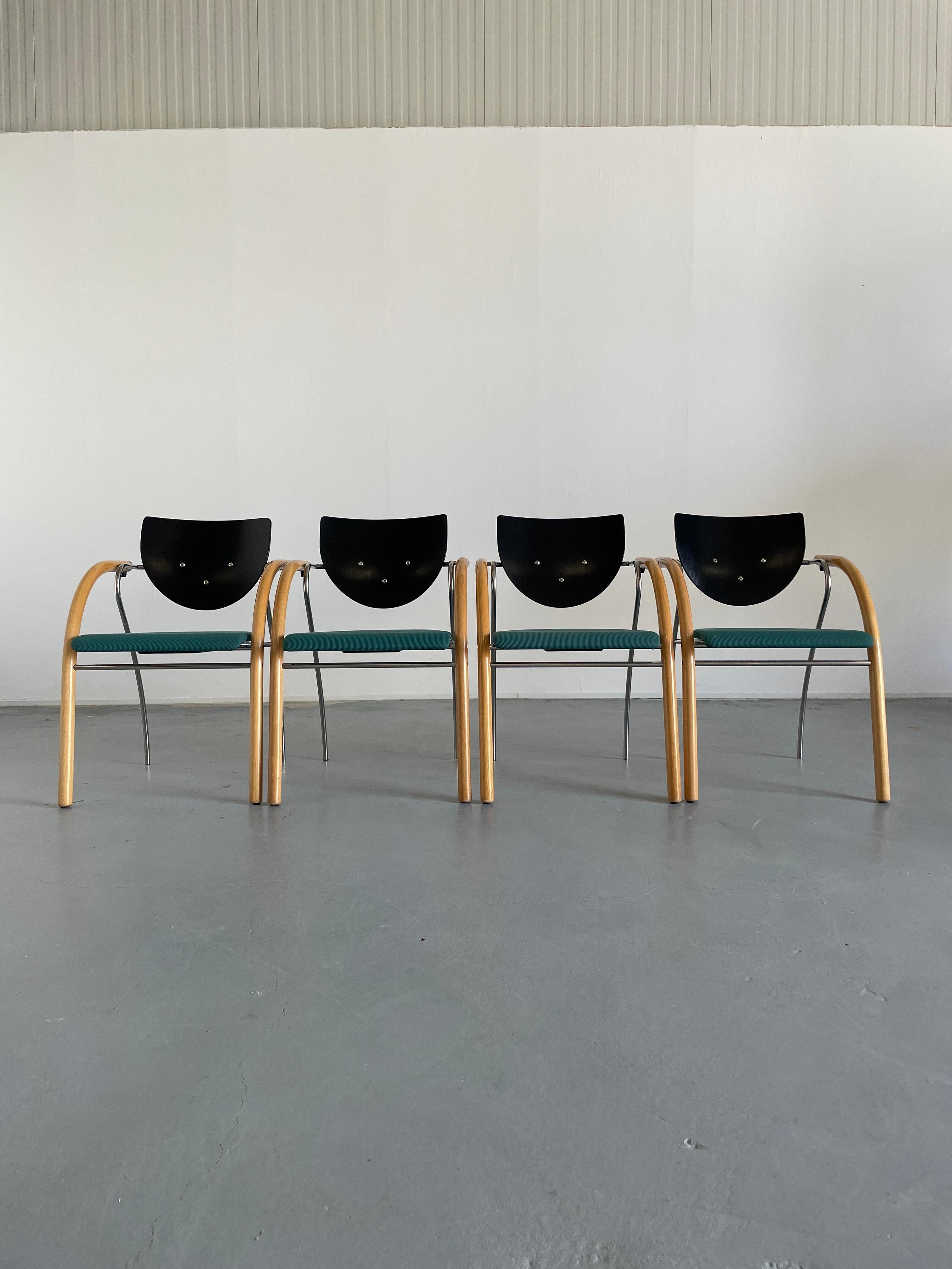 Late 20th Century Set of 4 Vintage Original Thonet Vienna Stackable Dining Chairs, 1990s, Austria