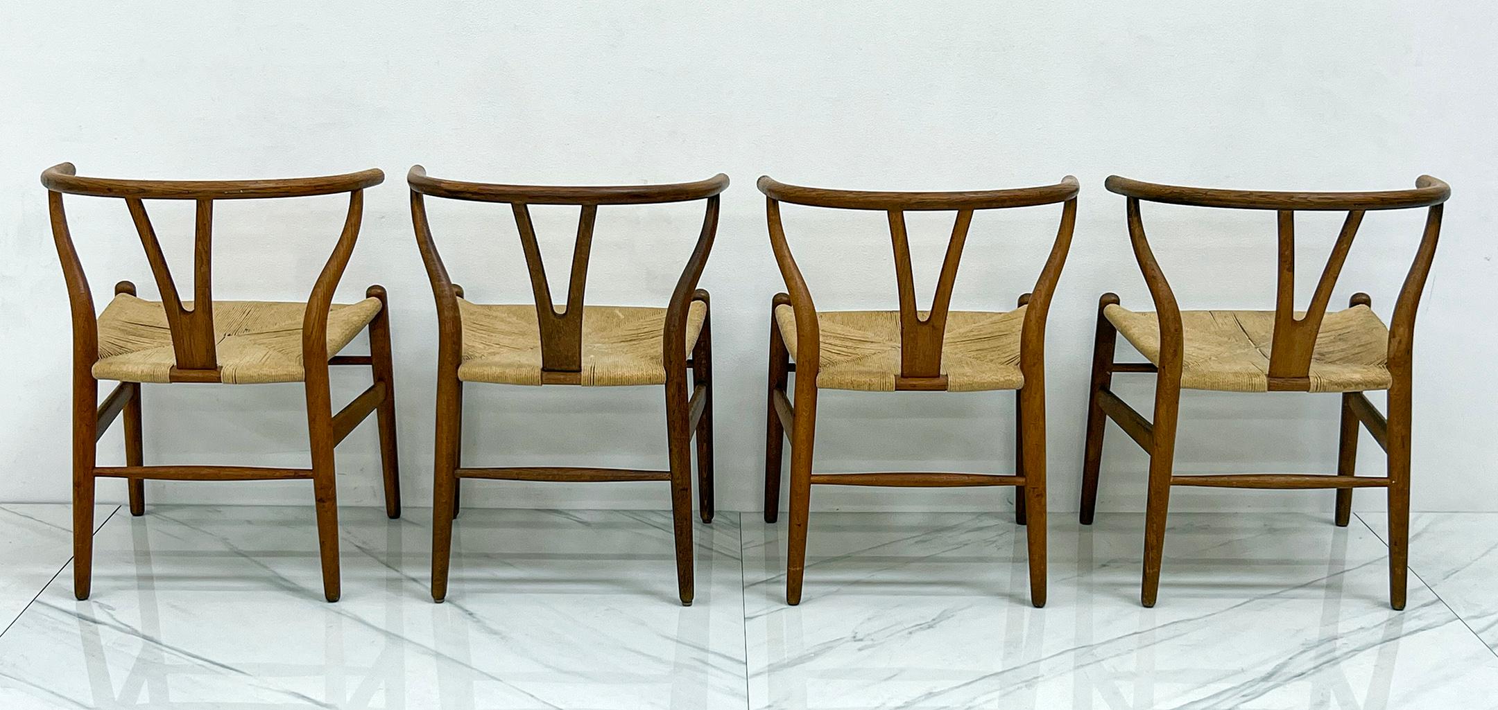 Papercord Set of 4 Vintage Patinated Hans Wegner CH24 Wishbone Dining Chairs in Oak