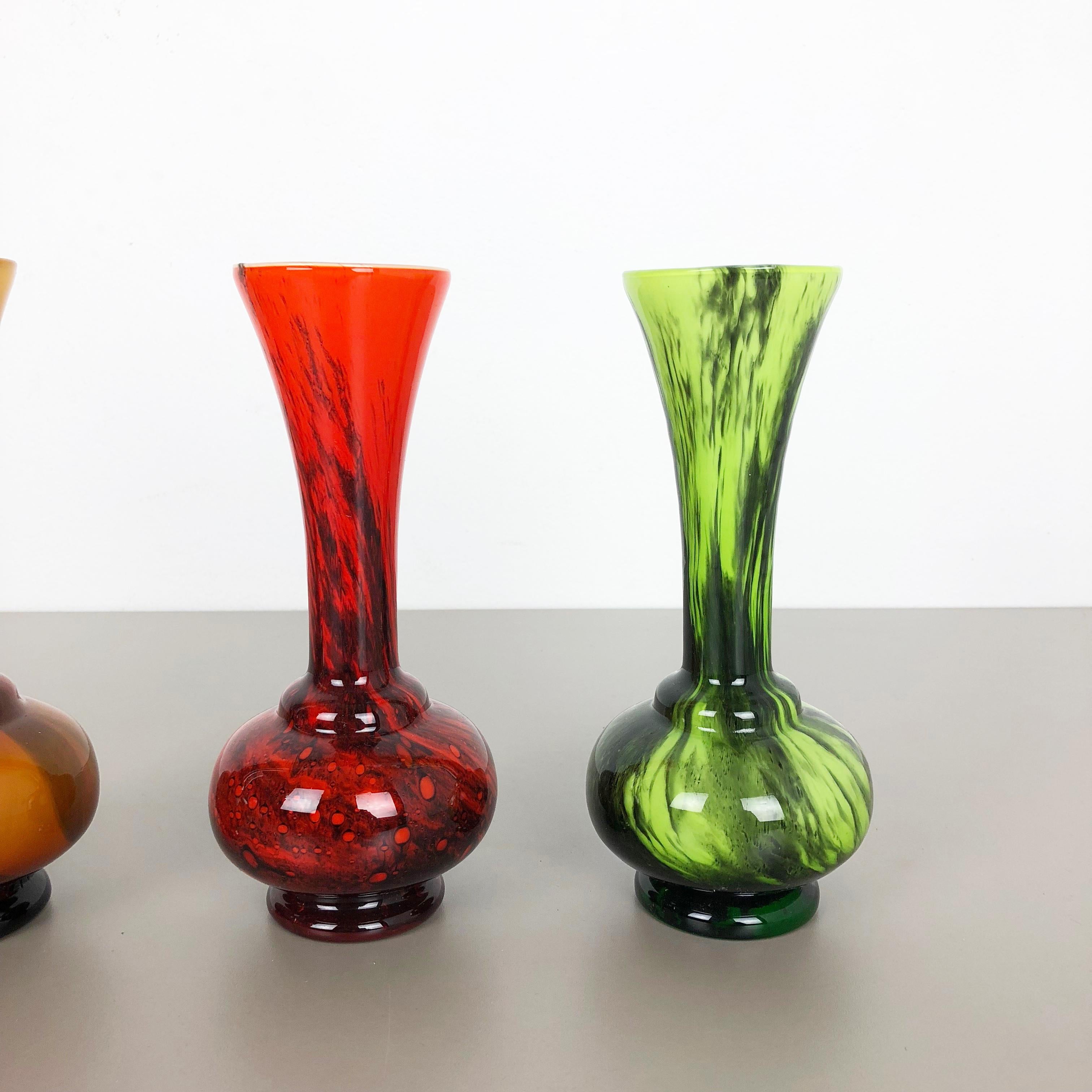 Set of 4 Vintage Pop Art Opaline Florence Vase Design, Italy, 1970s In Good Condition For Sale In Kirchlengern, DE