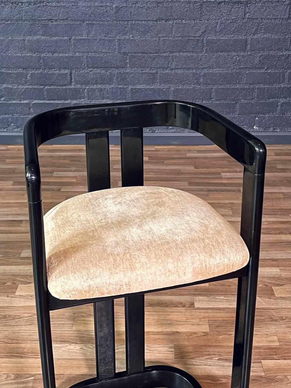 Satz von 4 Vintage Post Modern Schwarz Lackiert Barhocker im Angebot 3