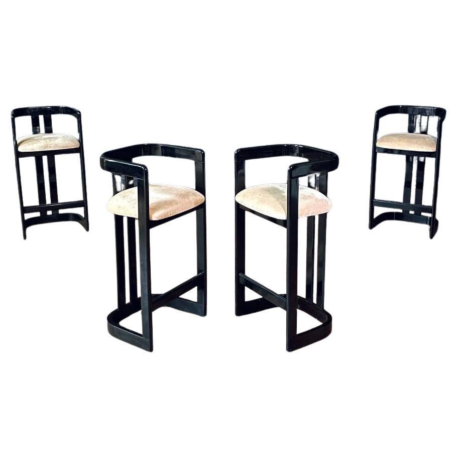 Satz von 4 Vintage Post Modern Schwarz Lackiert Barhocker im Angebot