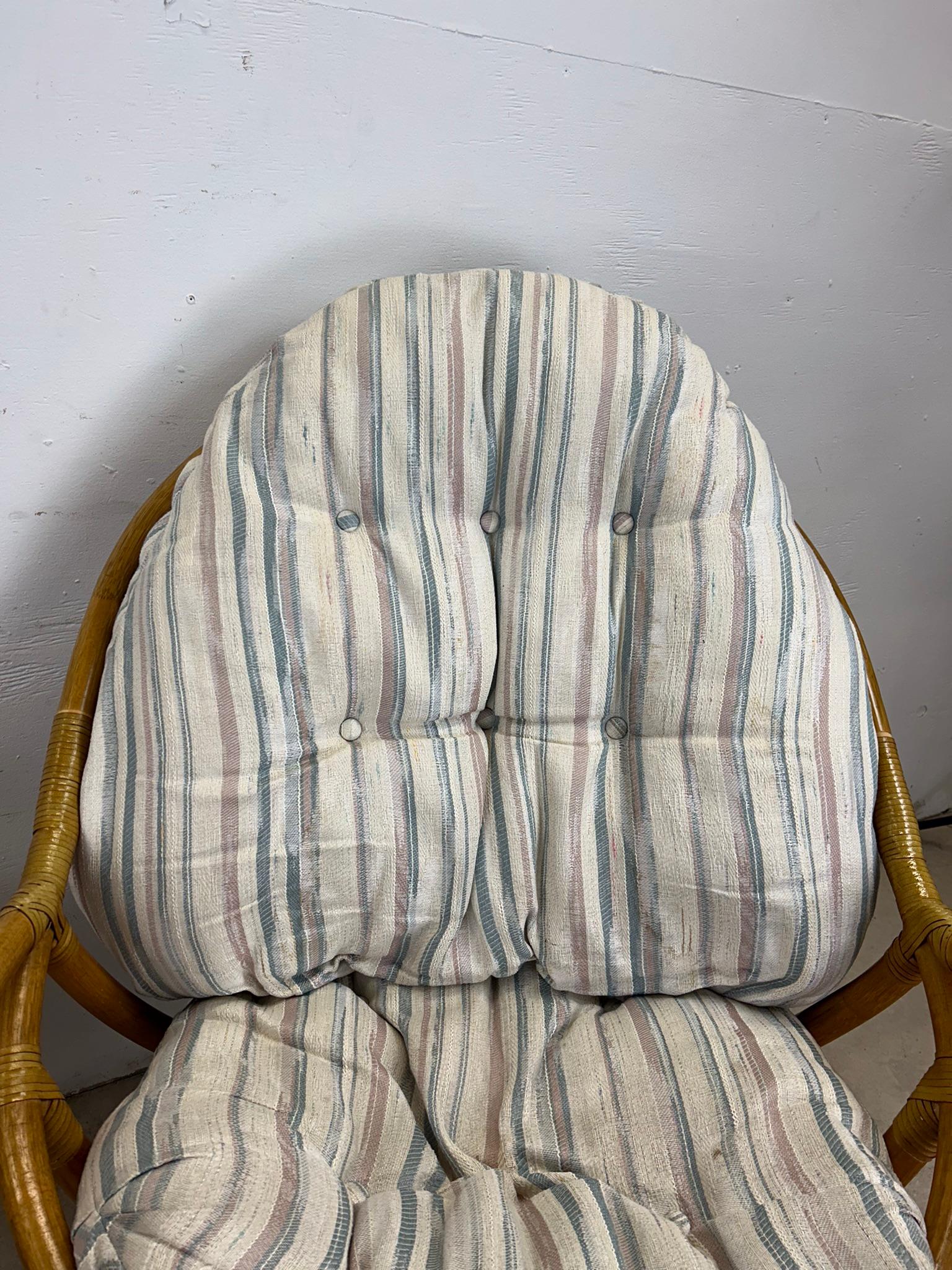 Set of 4 vintage rattan accent chairs with swivel base For Sale 3