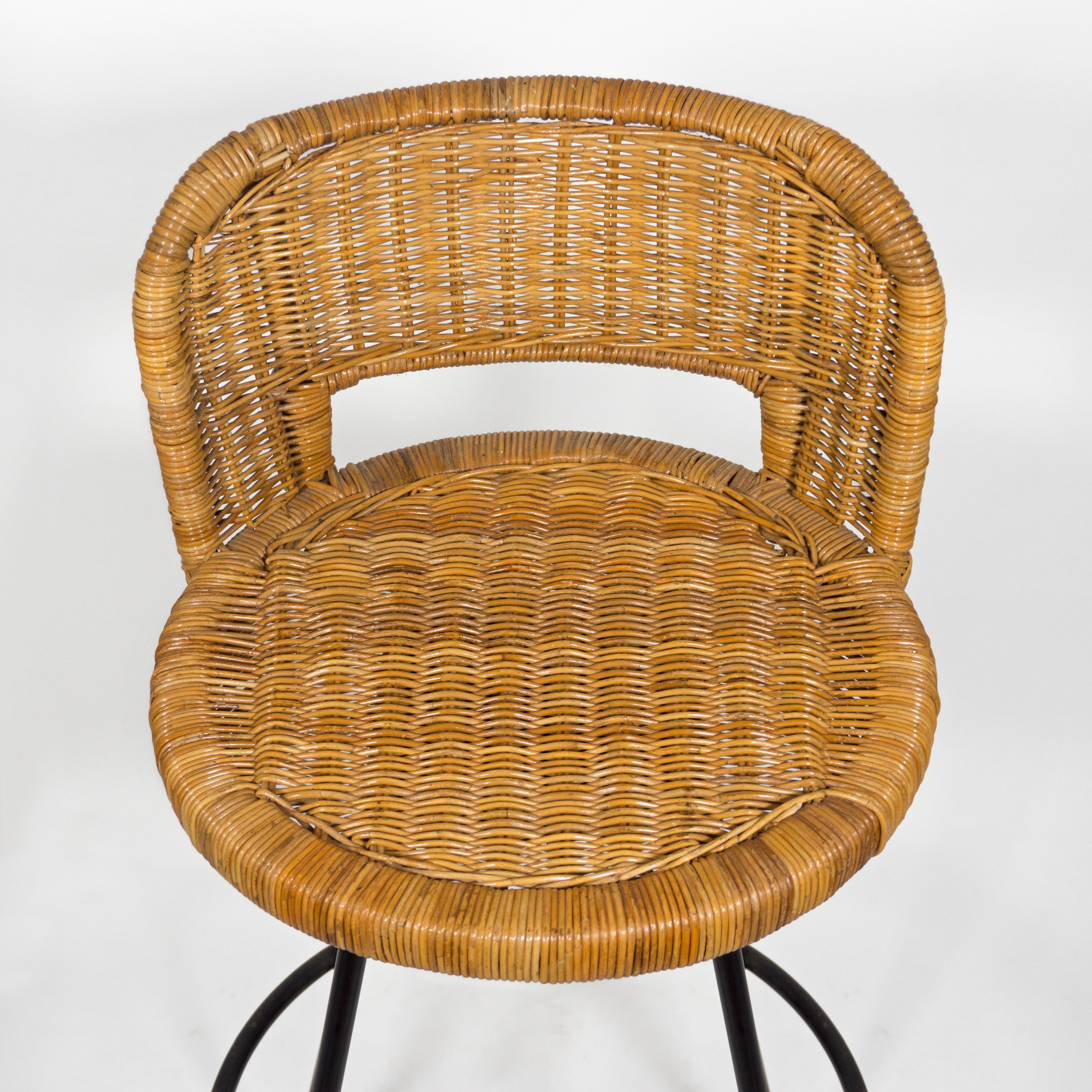 Set of 4 Vintage Rattan Bamboo Swivel Chair Bar Stool with Iron Base, 1960s In Good Condition In Regensburg, DE