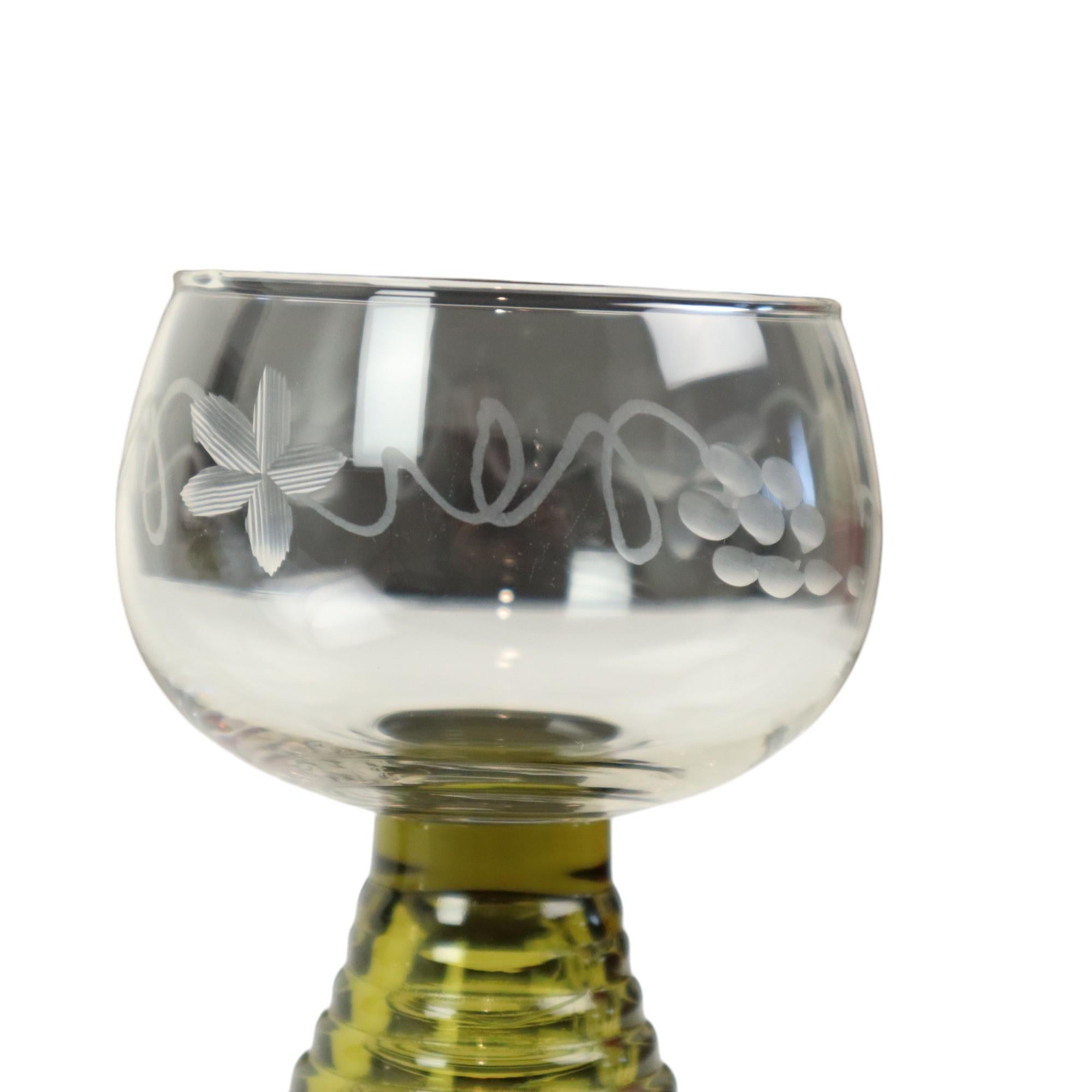 20th Century Set of 4 Vintage Roemer Etched Glasses Green Base Germany For Sale