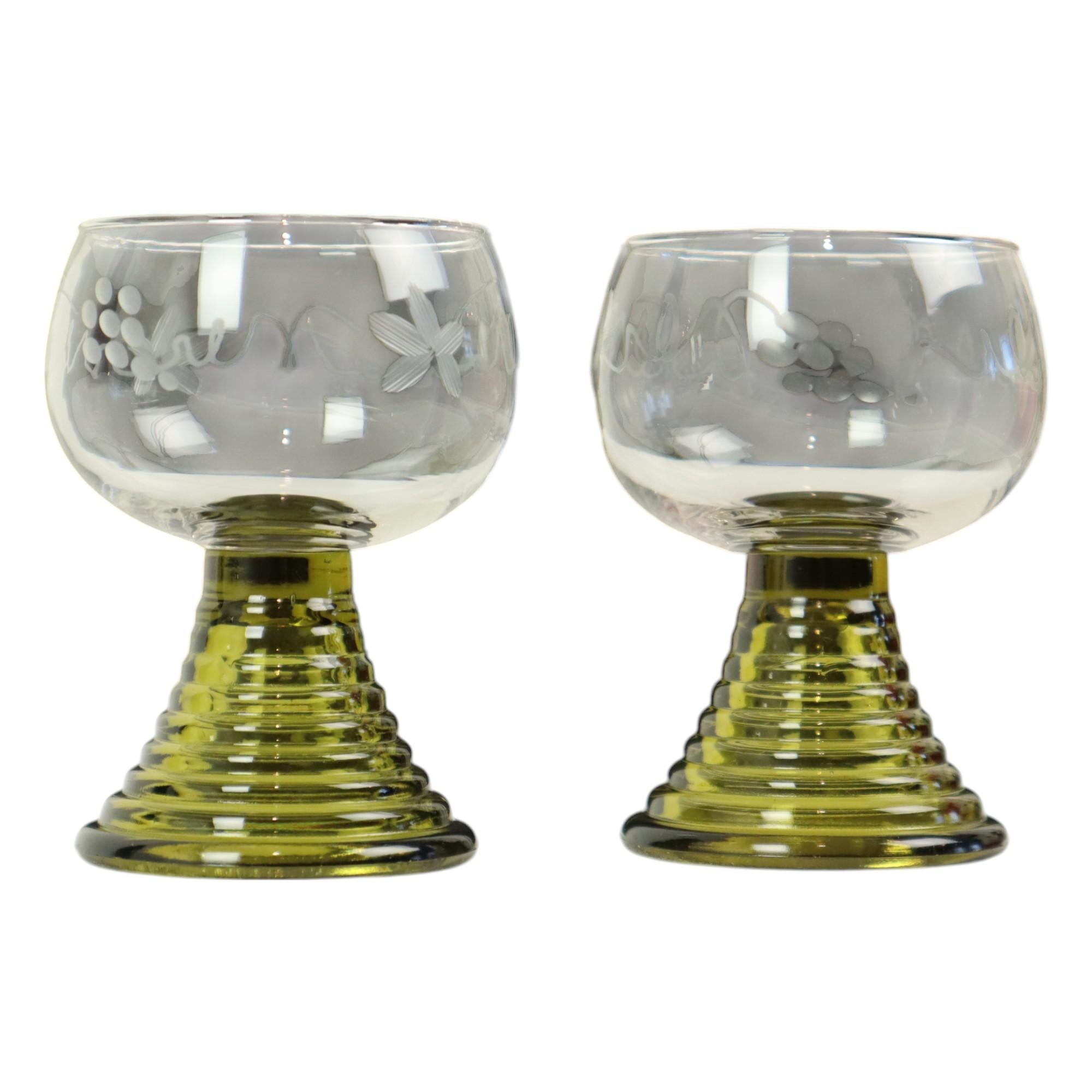 Set of 4 Vintage Roemer Etched Glasses Green Base Germany For Sale 4