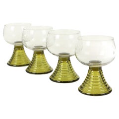 Set di 4 bicchieri vintage Roemer incisi con base verde Germania