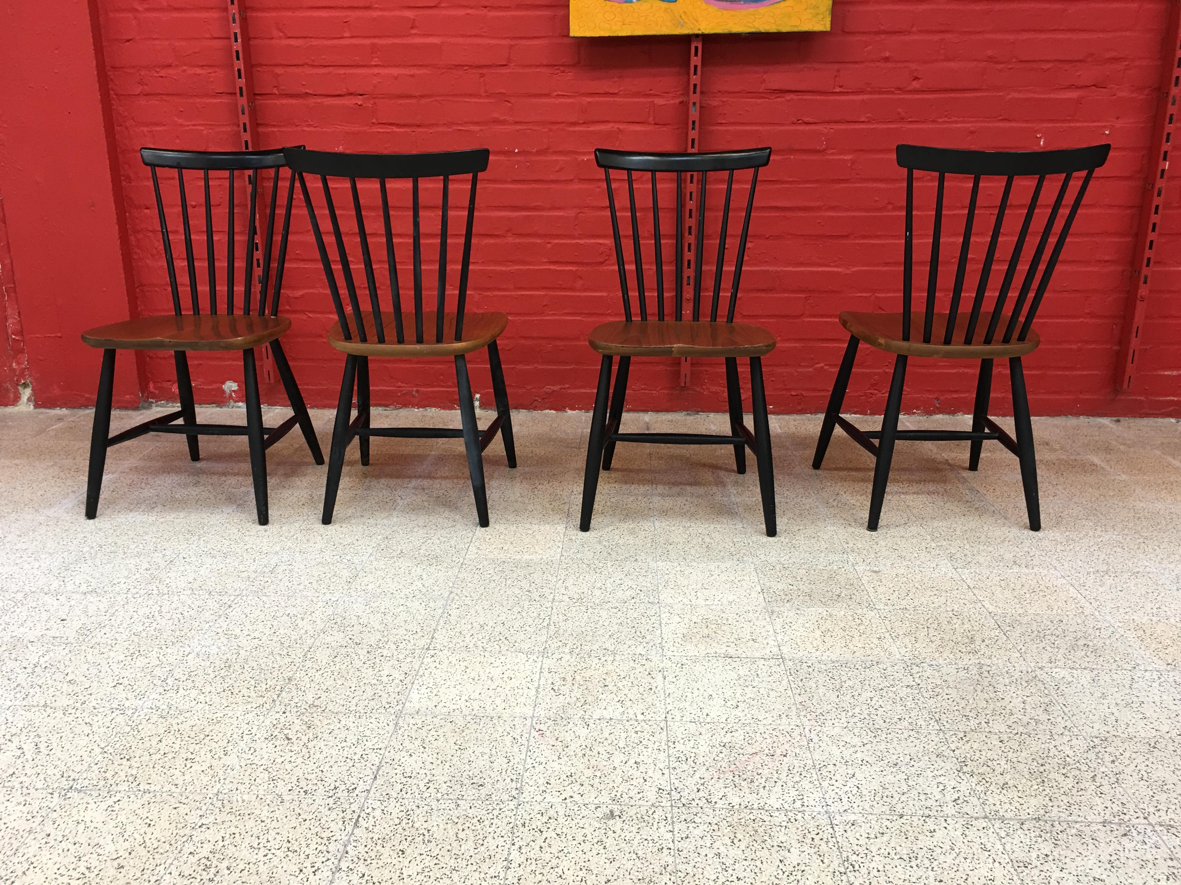 Set of 4 Vintage Scandinavian Chairs Hagafors Svensk Tillverkning In Good Condition For Sale In Saint-Ouen, FR