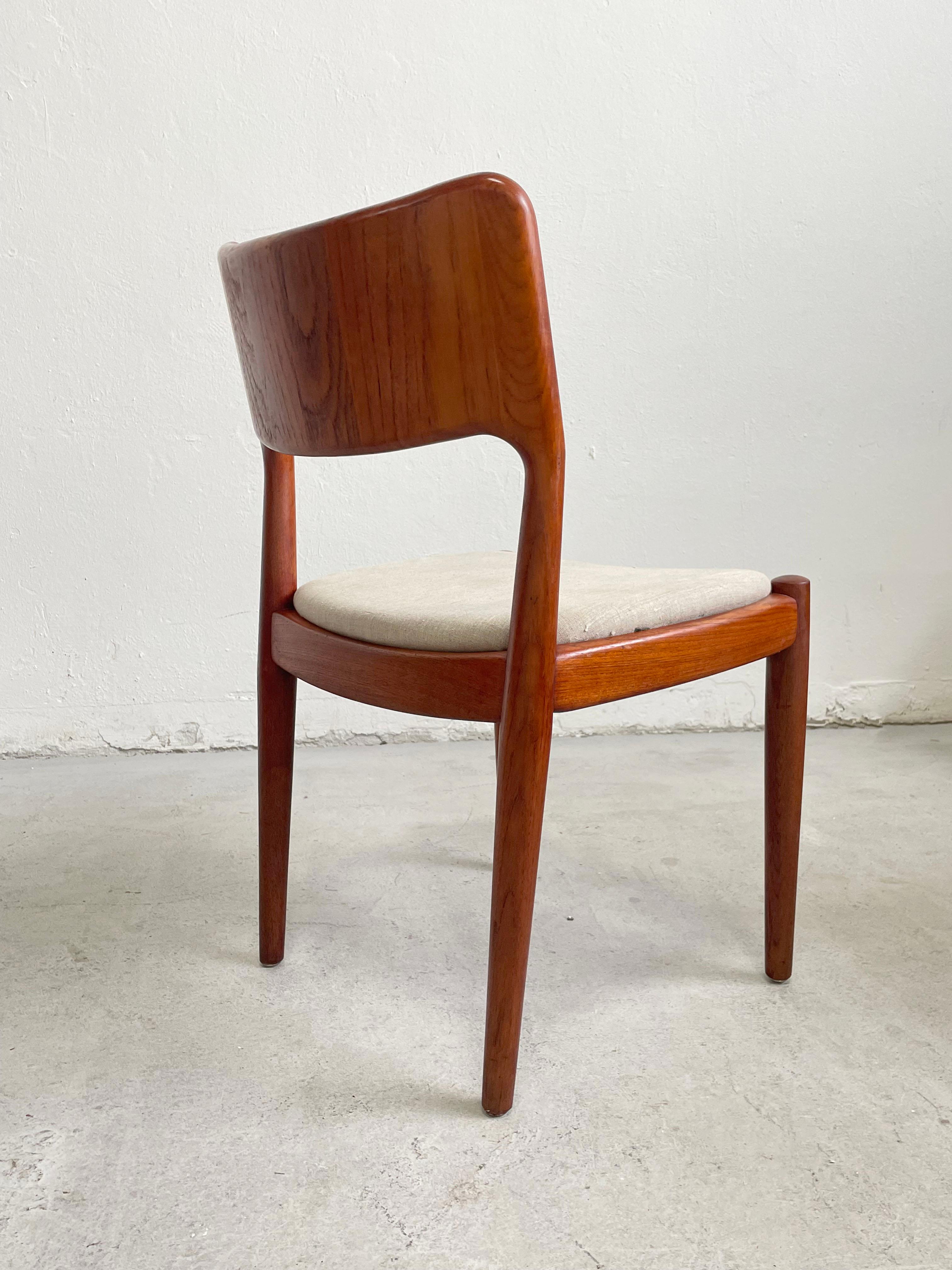 Set of 4 Vintage Scandinavian Mid-century Modern Teak Dining Chairs by Glostrup In Good Condition For Sale In Zagreb, HR