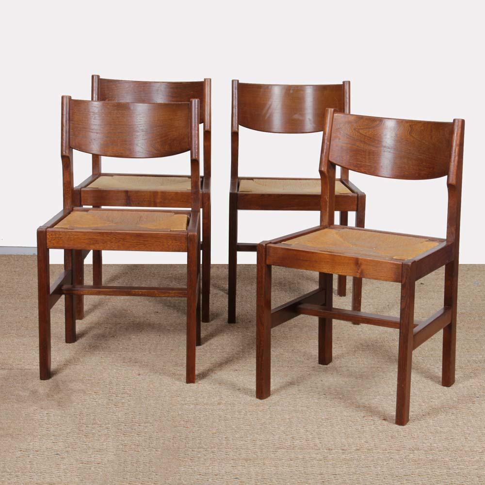 The chairs in this set are made of solid wood. The seat is mulched. French work dating from the 1980s. These vintage chairs are in good original condition.