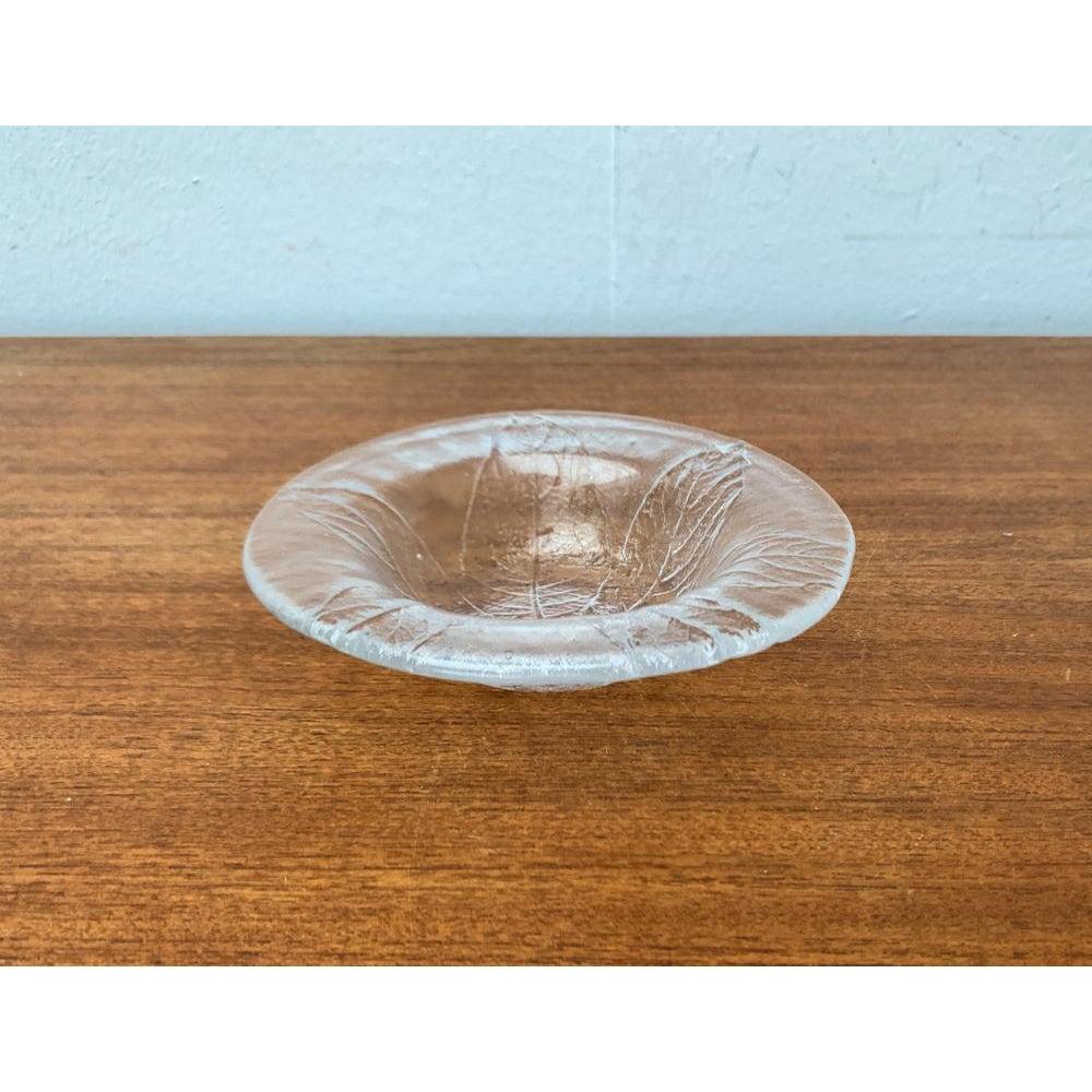Satz von 4 schwedischen Glasschalen mit Blumendesign von Ann Wärff, 1970er Jahre im Angebot 2