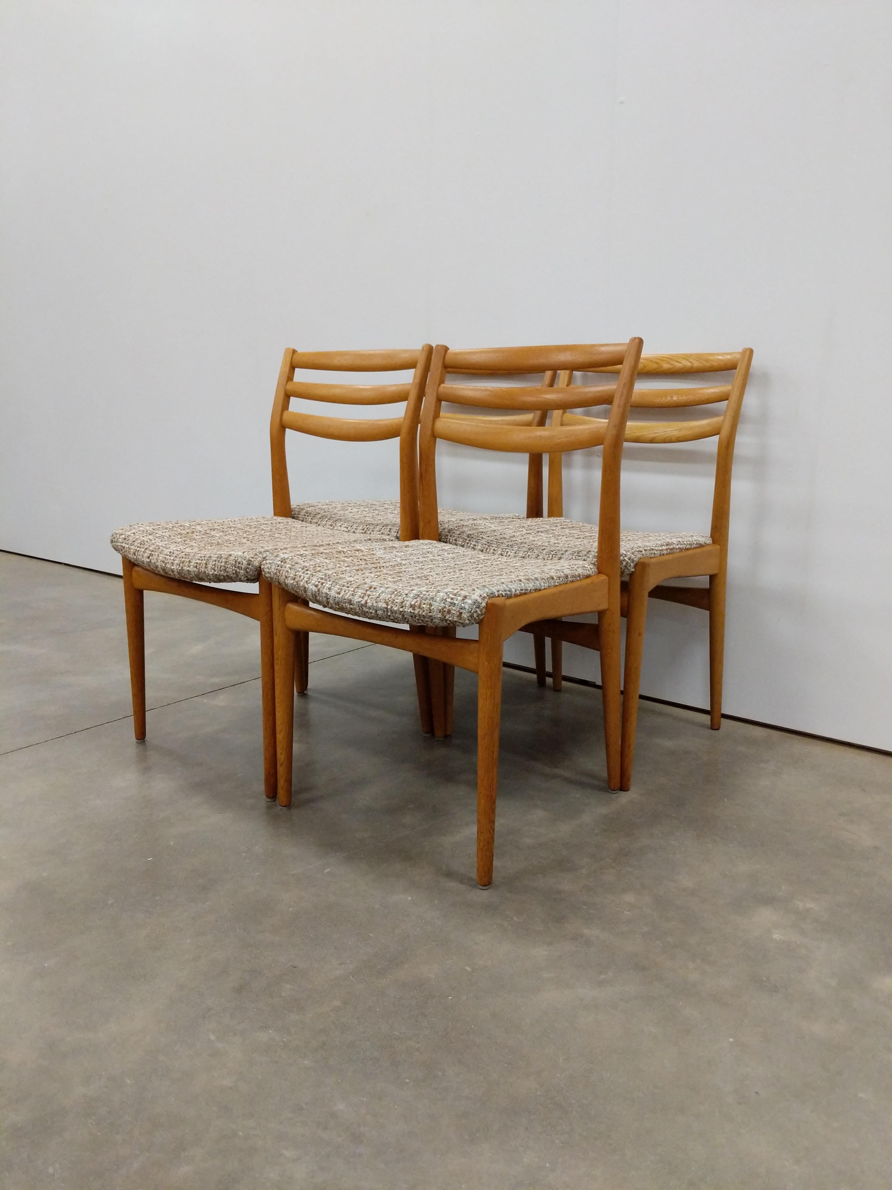 Oak Set of 4 Vintage Swedish Modern Dining Chairs For Sale