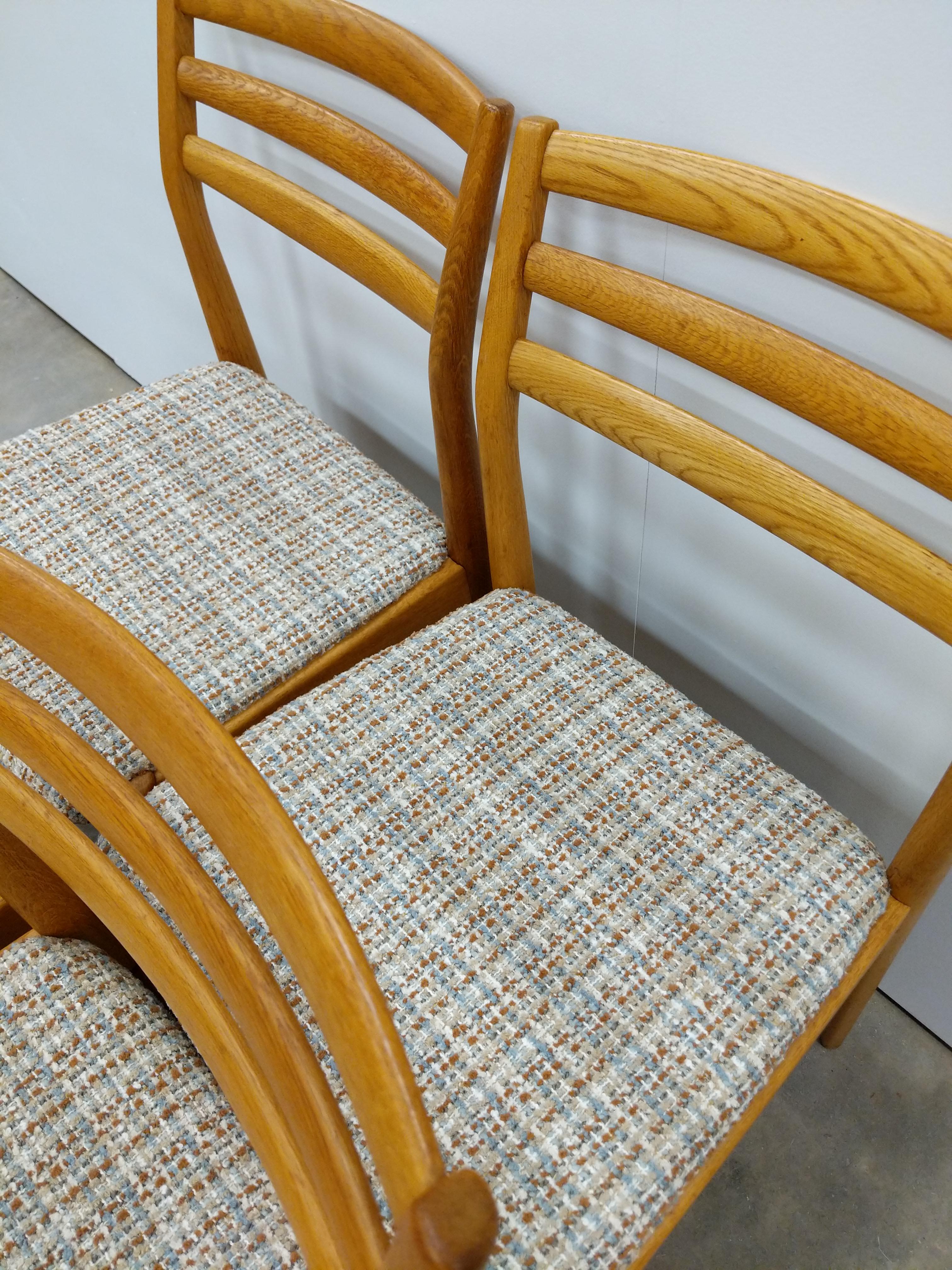 Set of 4 Vintage Swedish Modern Dining Chairs For Sale 2