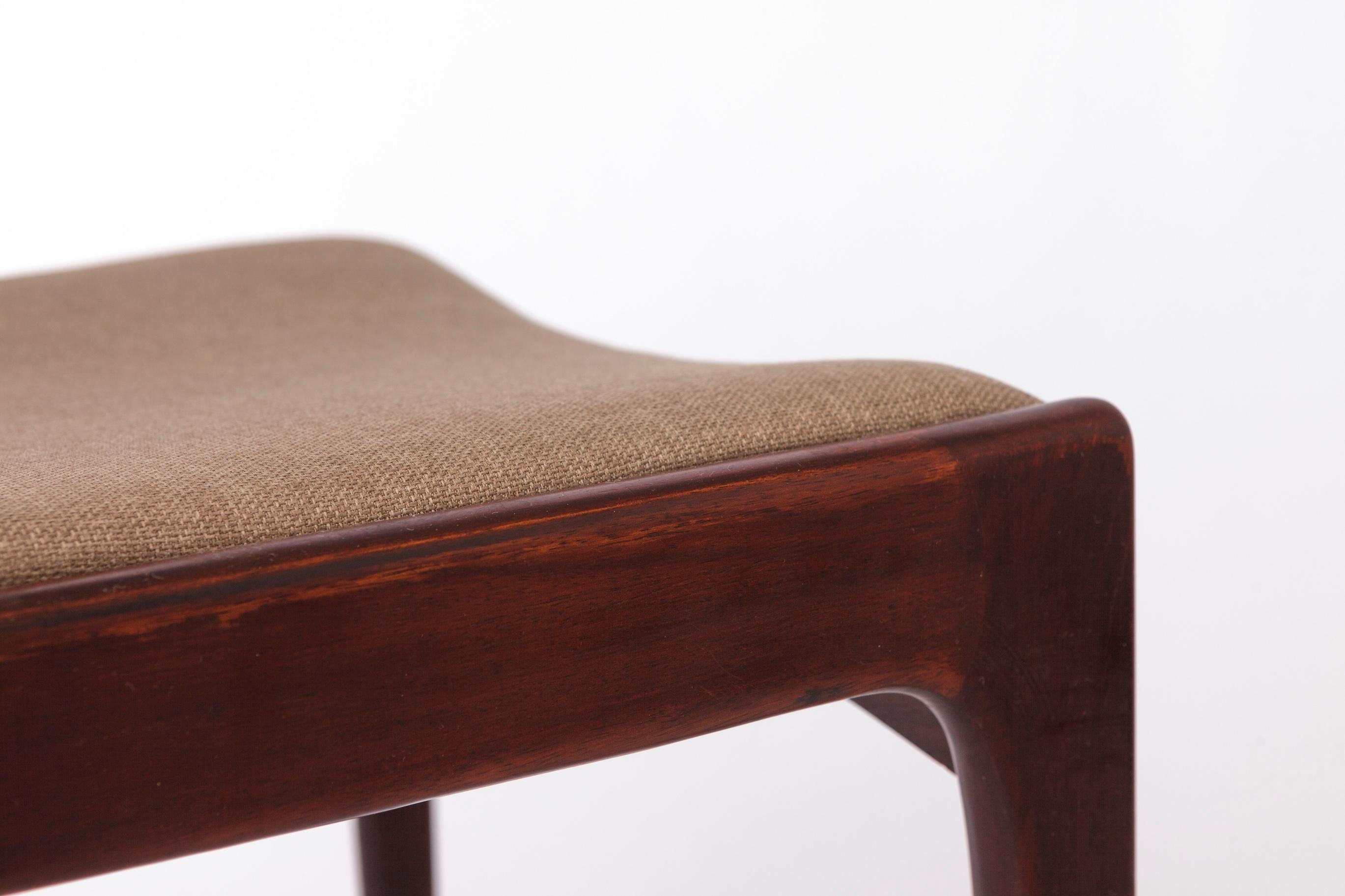 Set di 4 sedie in teak vintage  Sedute moderne di metà secolo degli anni 1960-70  Schiena larga in vendita 3