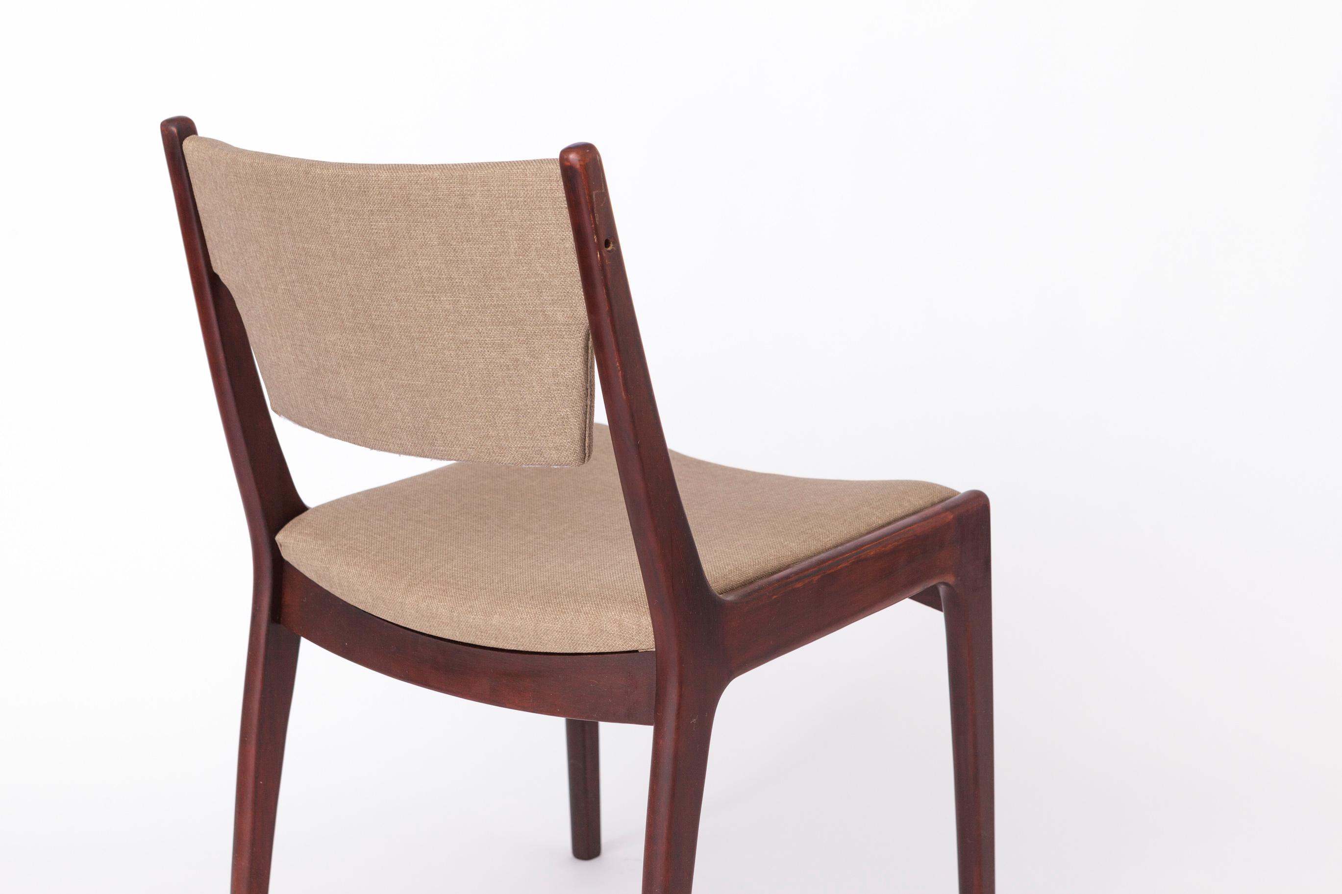 Set di 4 sedie in teak vintage  Sedute moderne di metà secolo degli anni 1960-70  Schiena larga in vendita 1