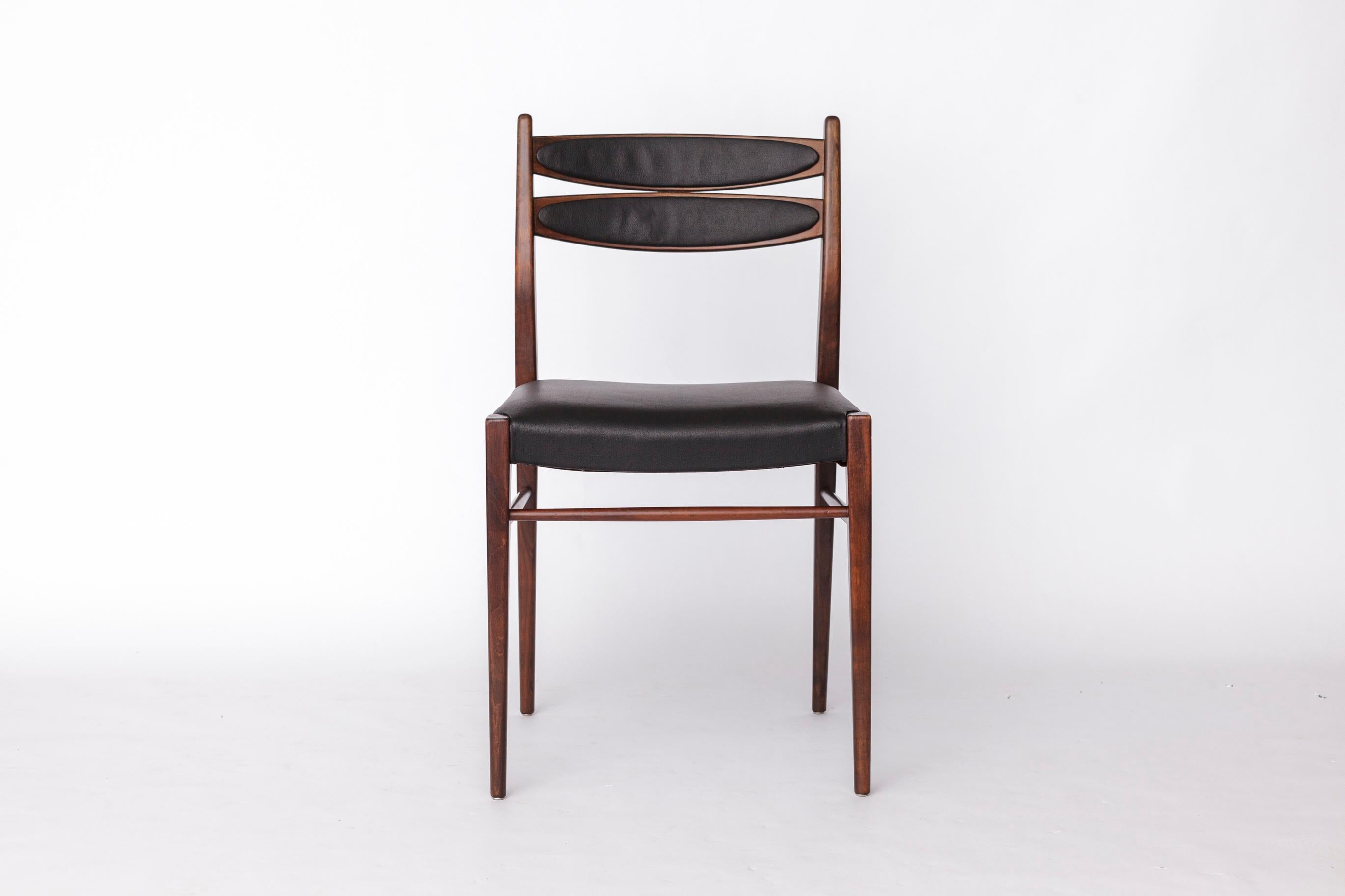 Satz von 4 Vintage Teak Esszimmerstühle, 1960er Jahre Deutsch Mitte des Jahrhunderts Modern, Schwarz Faux im Angebot 2