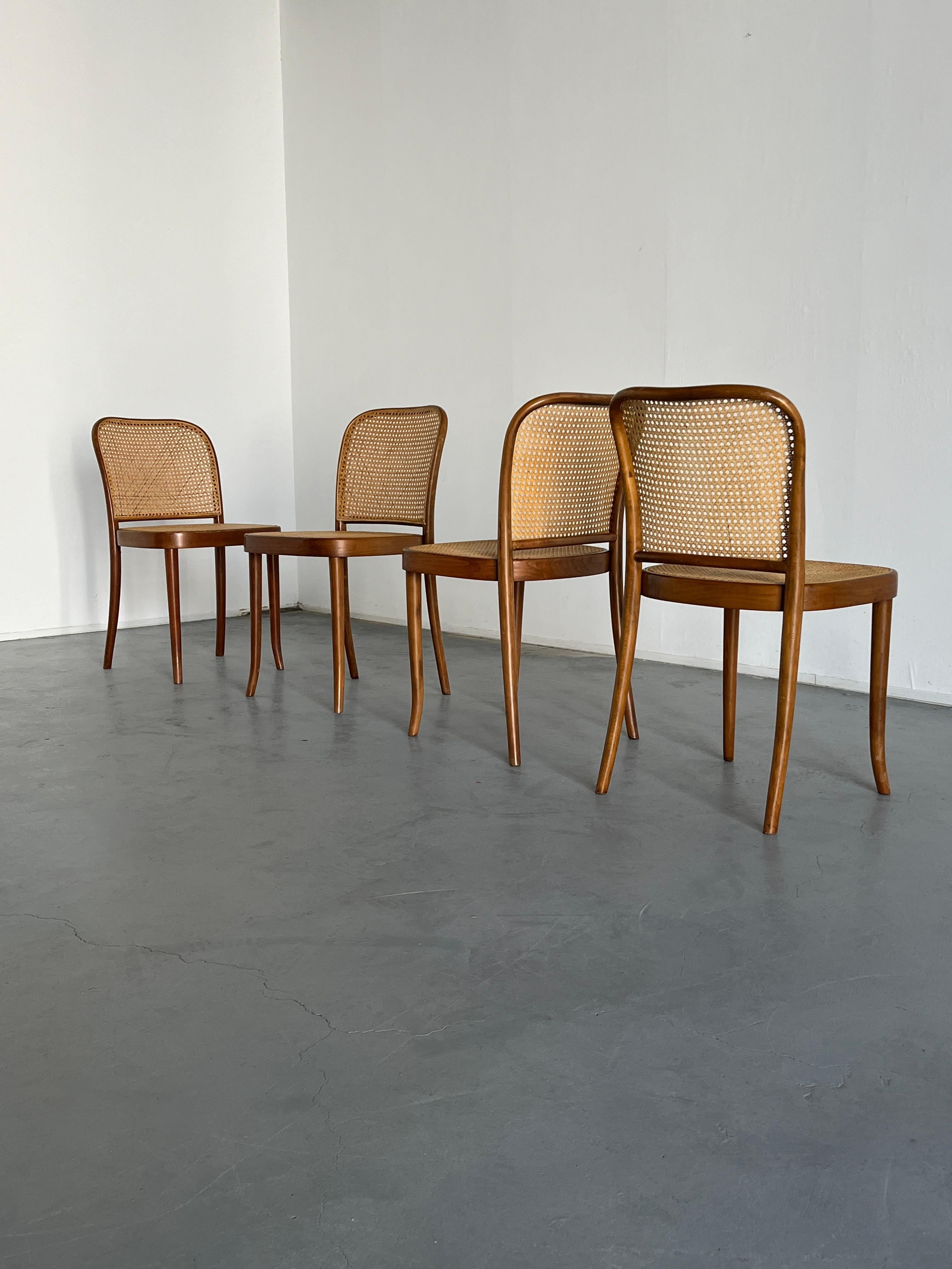 Set of 4 Vintage Thonet Bentwood No.811 Chairs, Designed by Josef Hoffman, 1970s In Good Condition In Zagreb, HR
