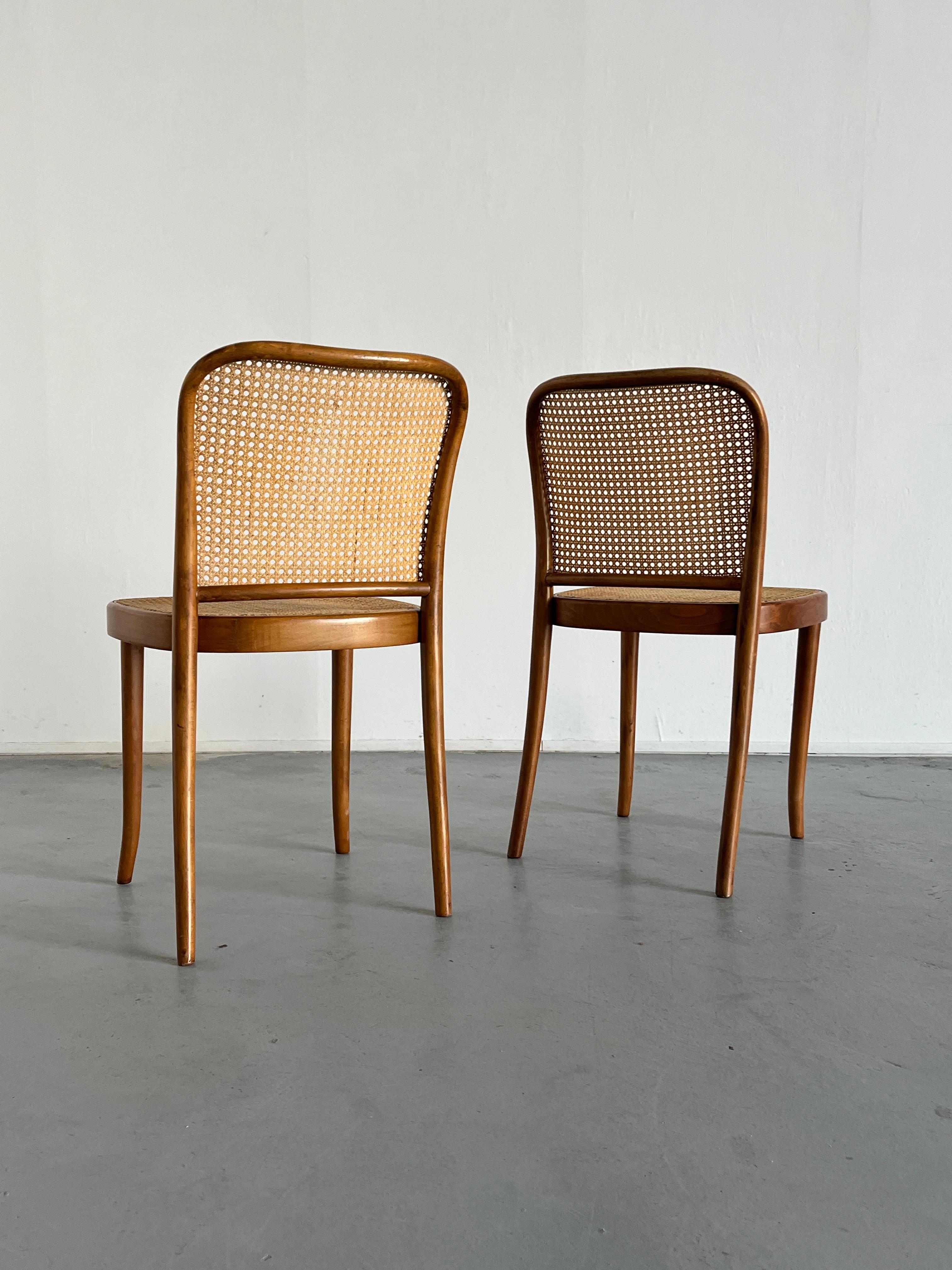 Late 20th Century Set of 4 Vintage Thonet Bentwood No.811 Chairs, Designed by Josef Hoffman, 1970s