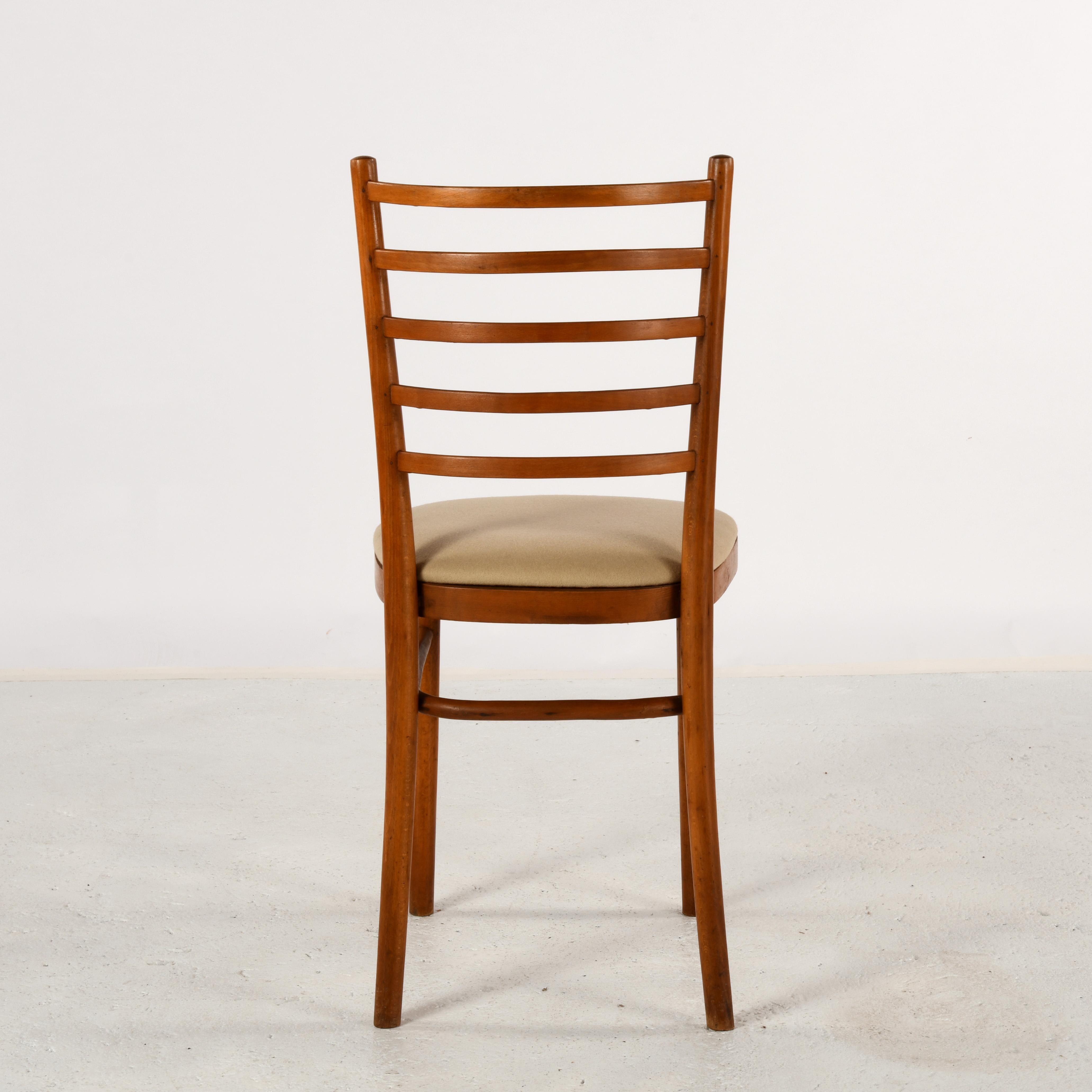 Set of 4 vintage Thonet chairs from the 1920/40s restored with a woollen cloth 2