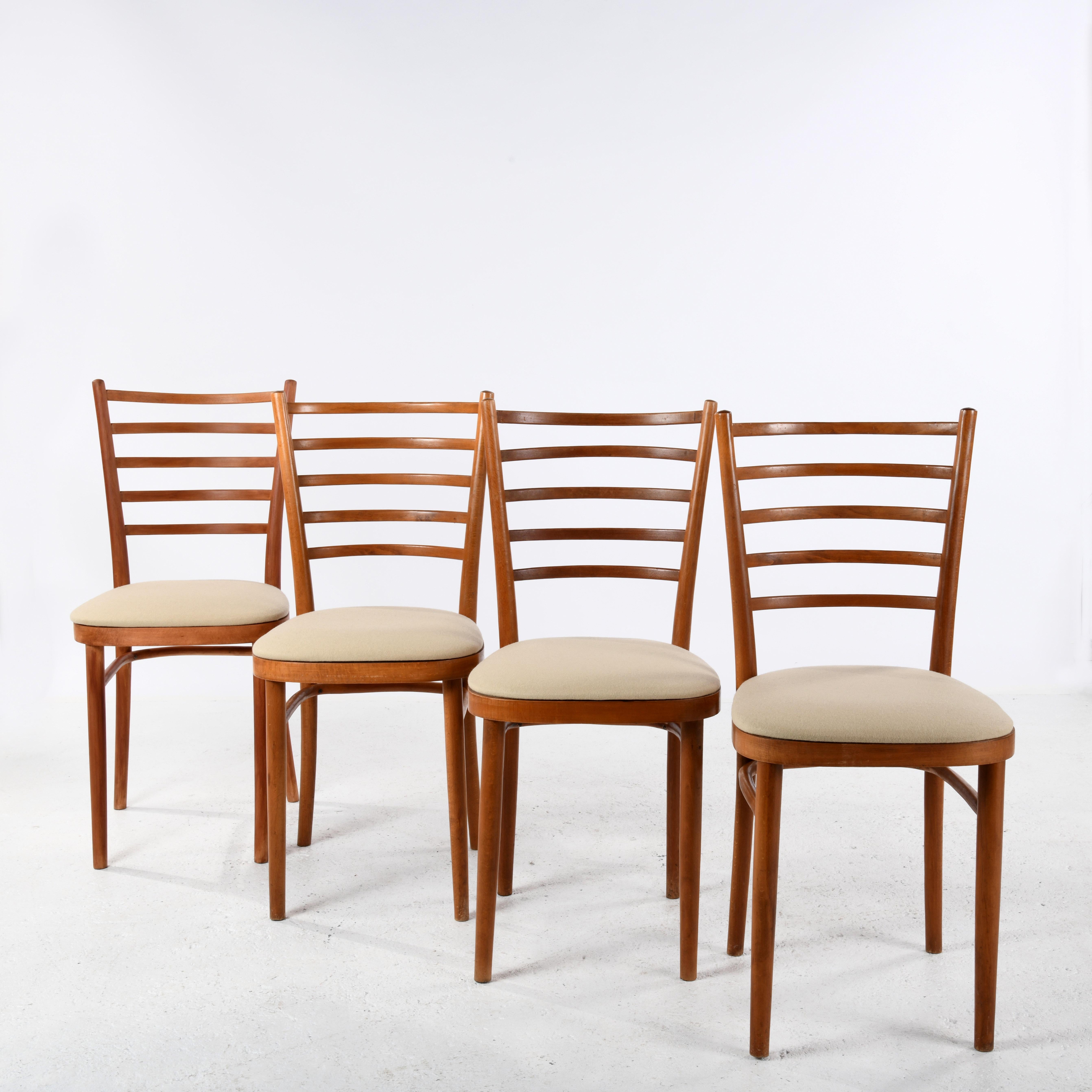 French Set of 4 vintage Thonet chairs from the 1920/40s restored with a woollen cloth