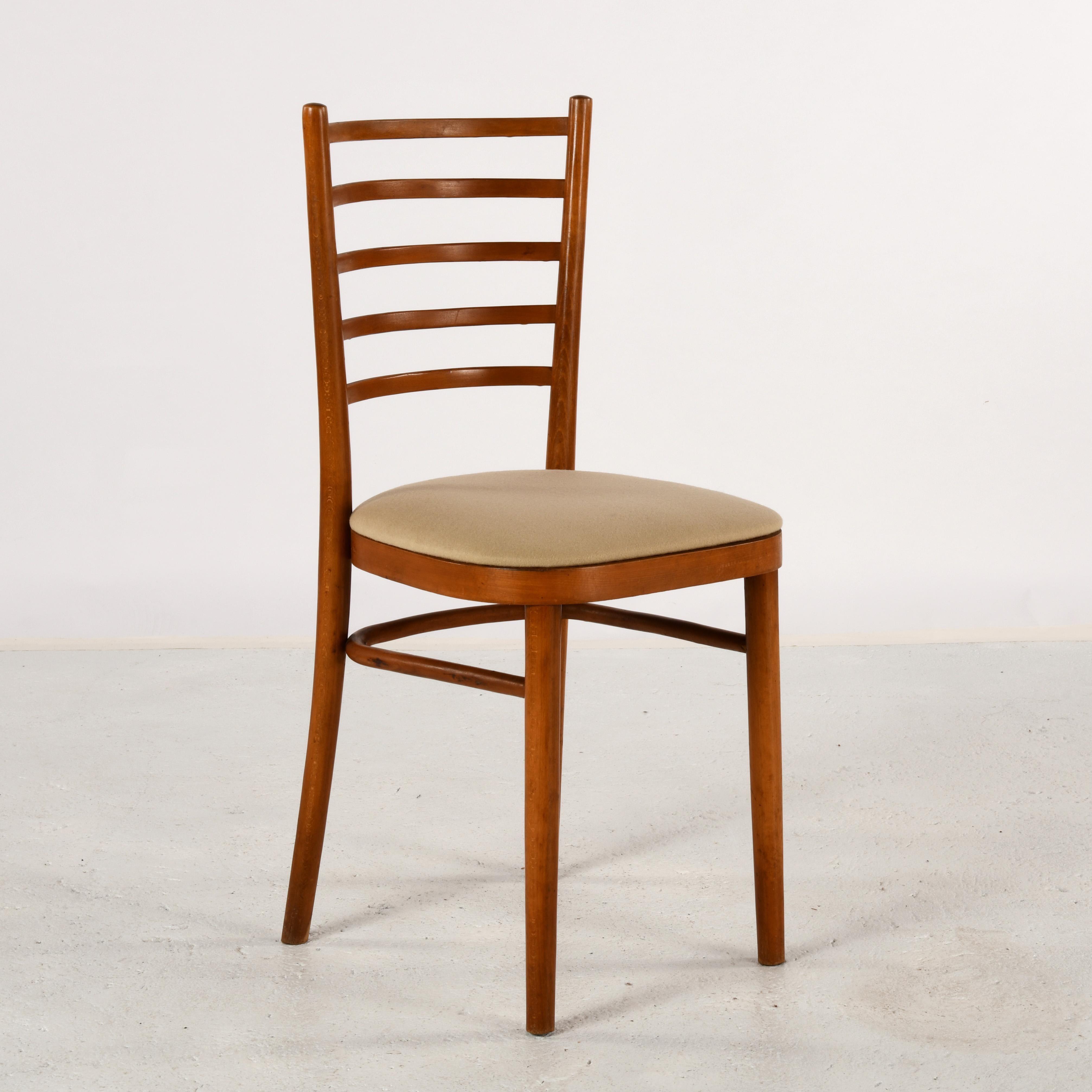 Mid-20th Century Set of 4 vintage Thonet chairs from the 1920/40s restored with a woollen cloth