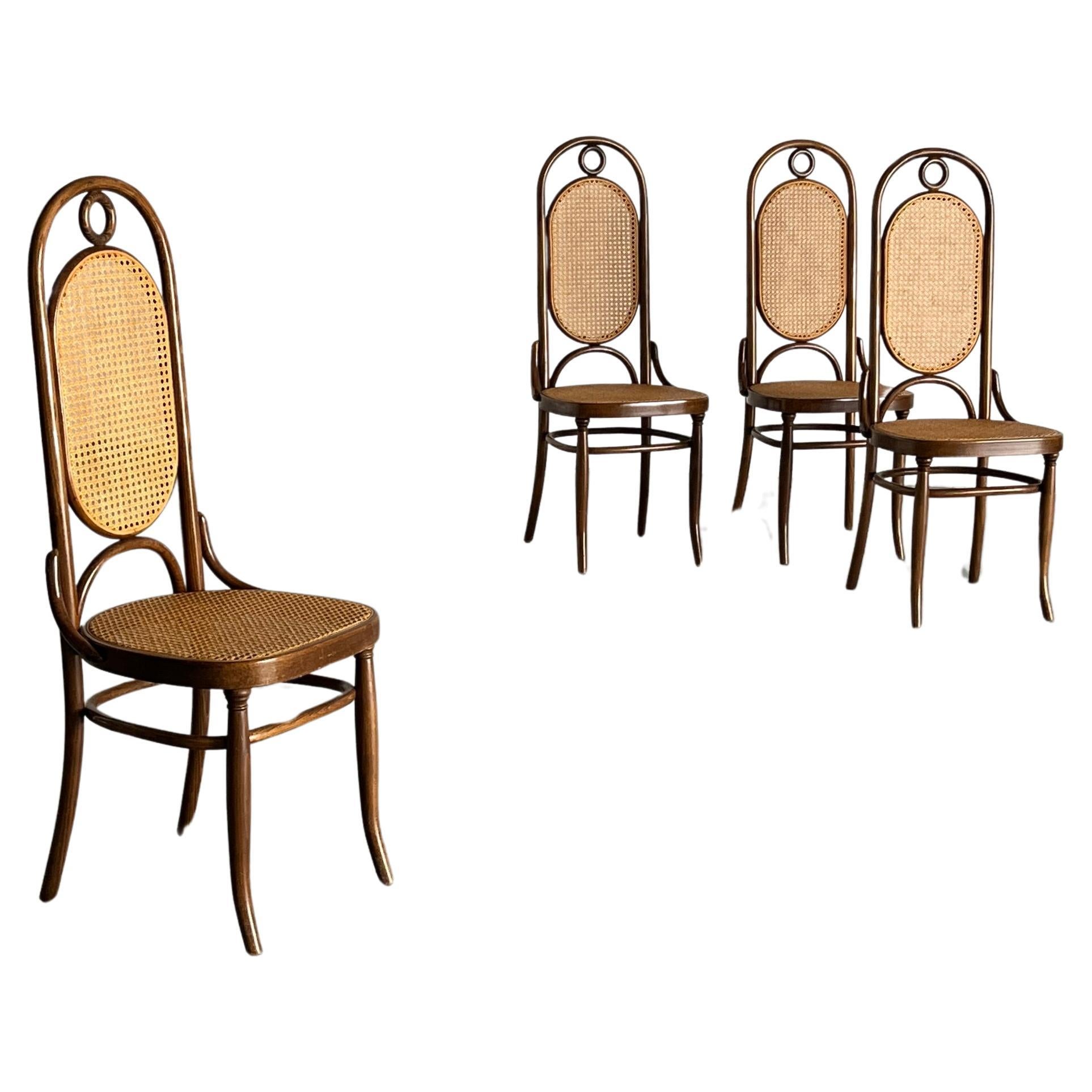 Satz von 4 Vintage Thonet Mundus 207R Bistrostühlen aus Bugholz mit hoher Rückenlehne, 1970er Jahre