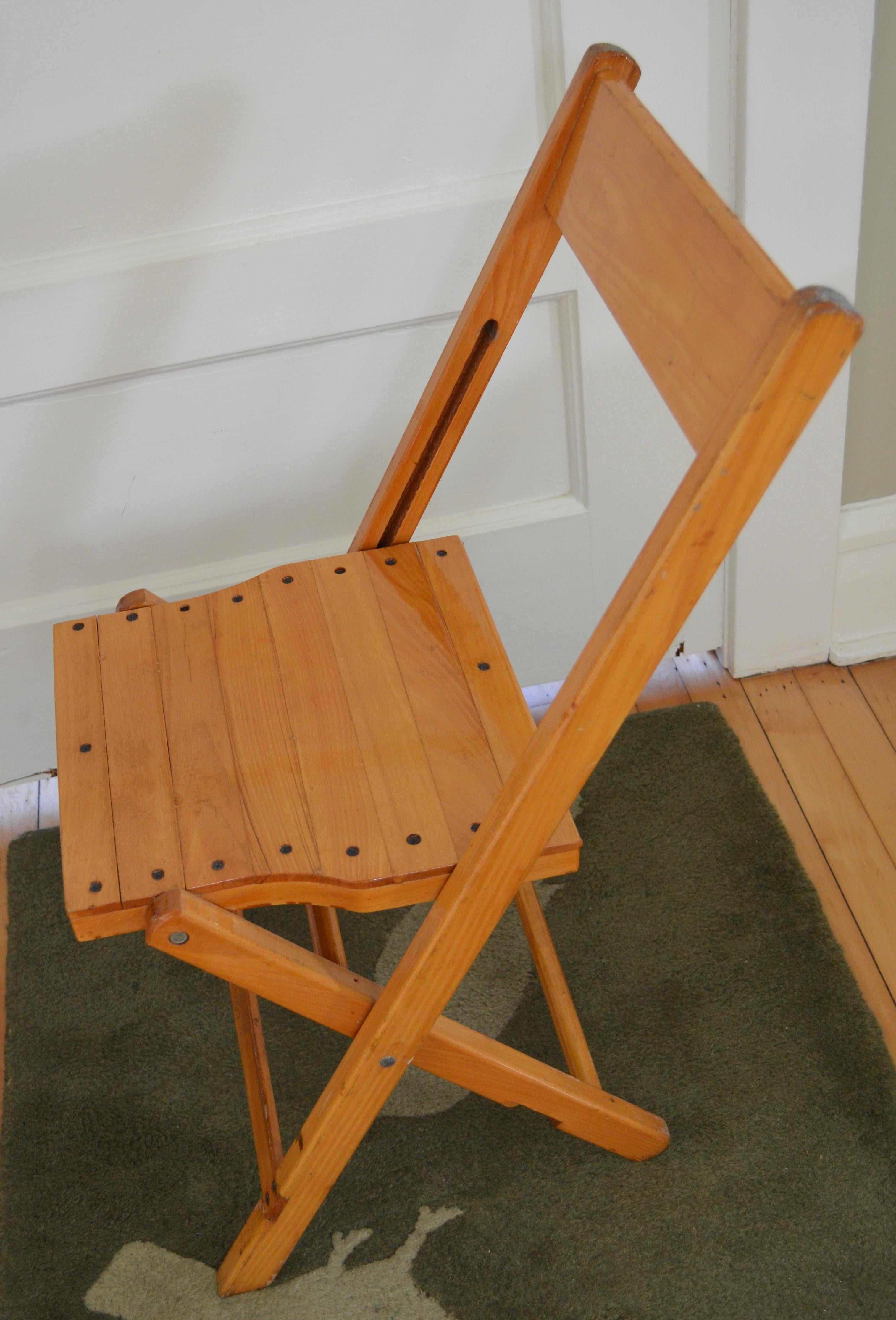 vintage wooden folding chairs