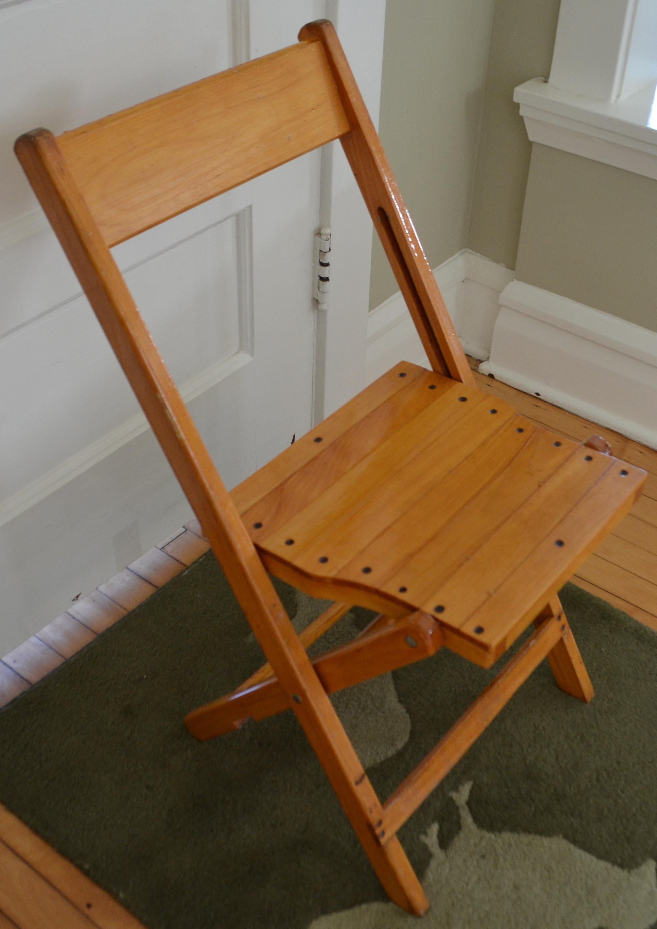 Late 20th Century Set of 4 Vintage Wood Folding Chairs; many available (total of 470 chairs avail)