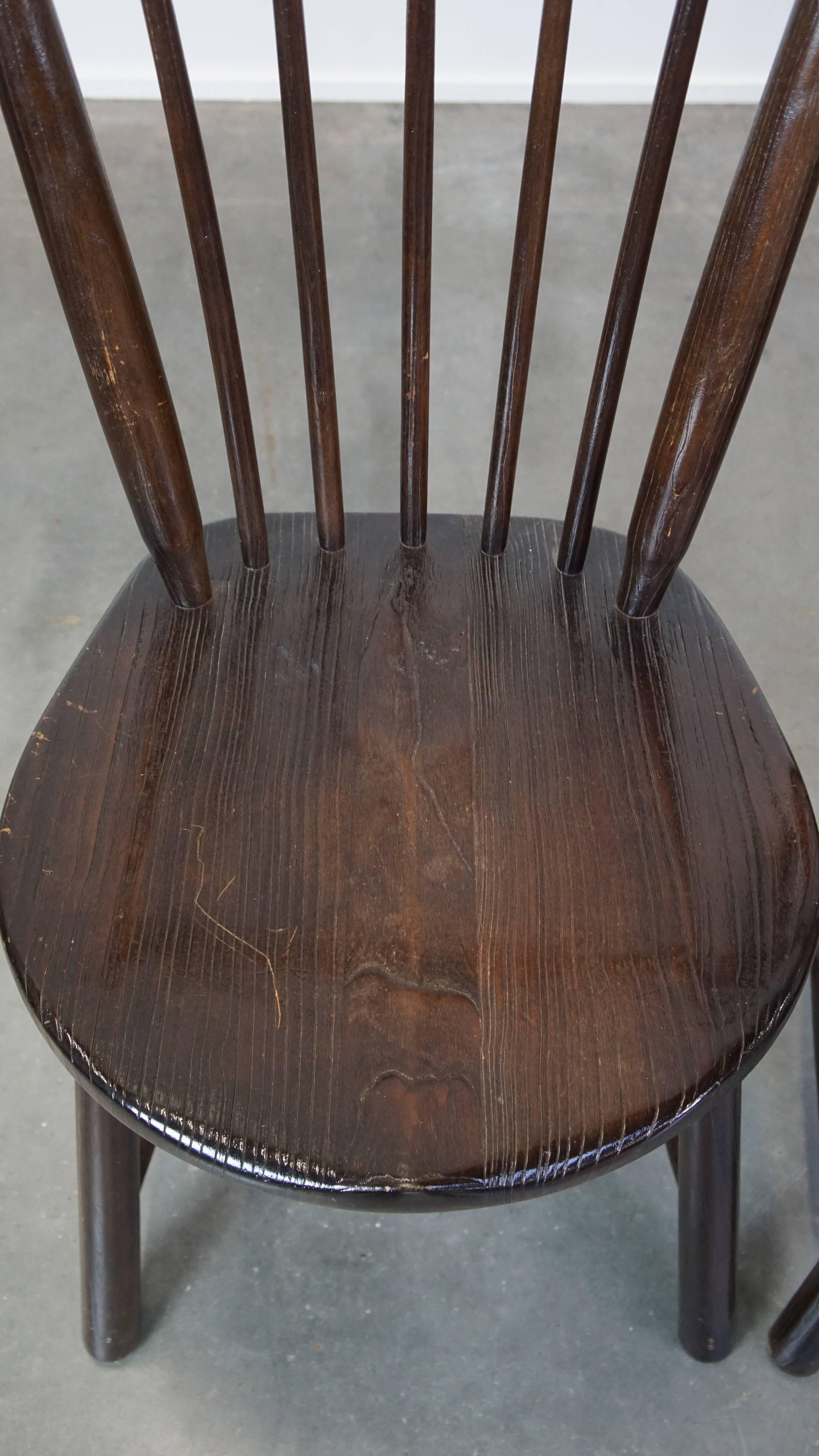 Set of 4 vintage wooden De Ster Gelderland design spindle chairs For Sale 2